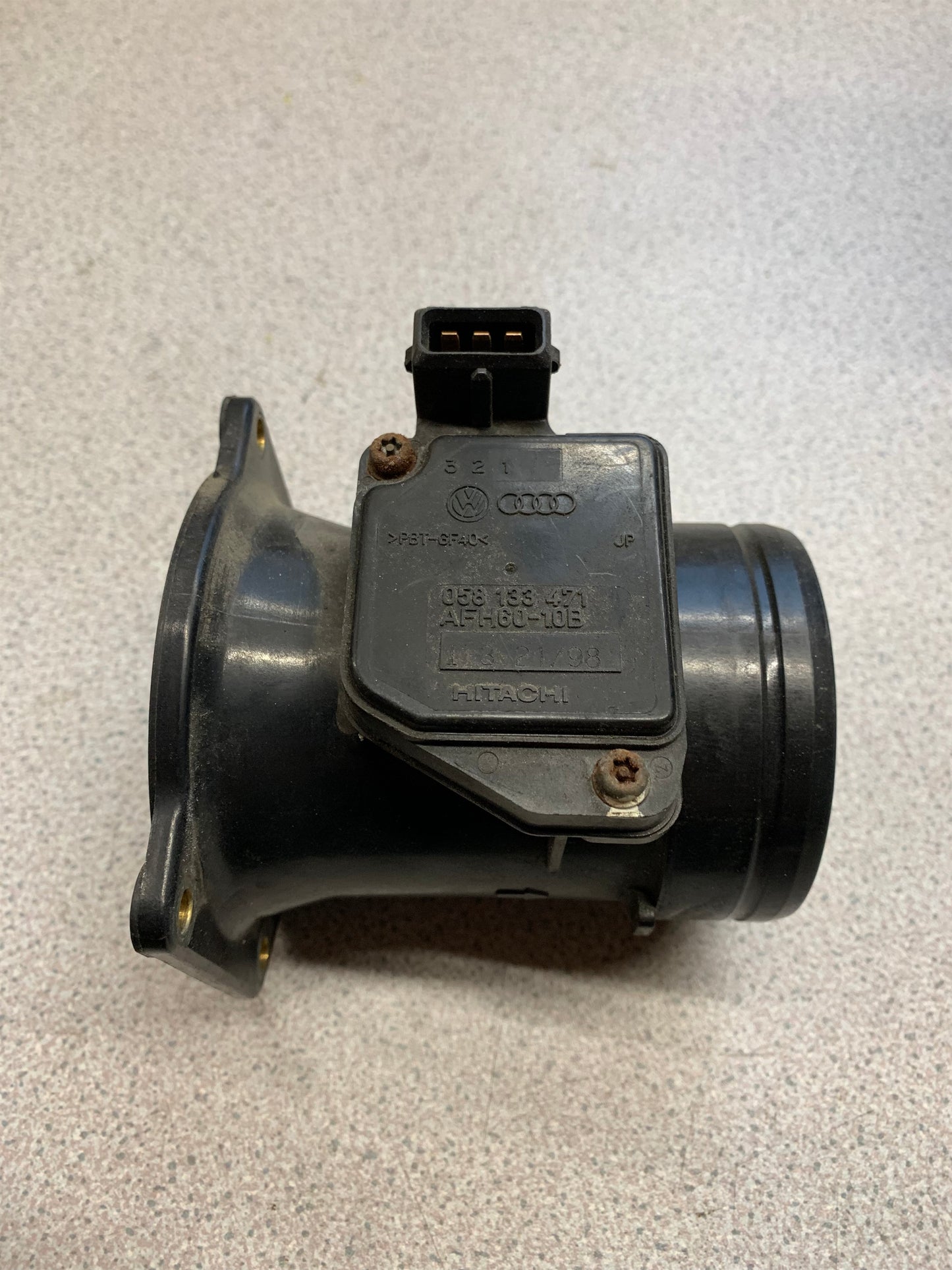 VW Passat 3B Luftmængdemåler Med OEM Nr. 058133471 Fra VW Ophugger