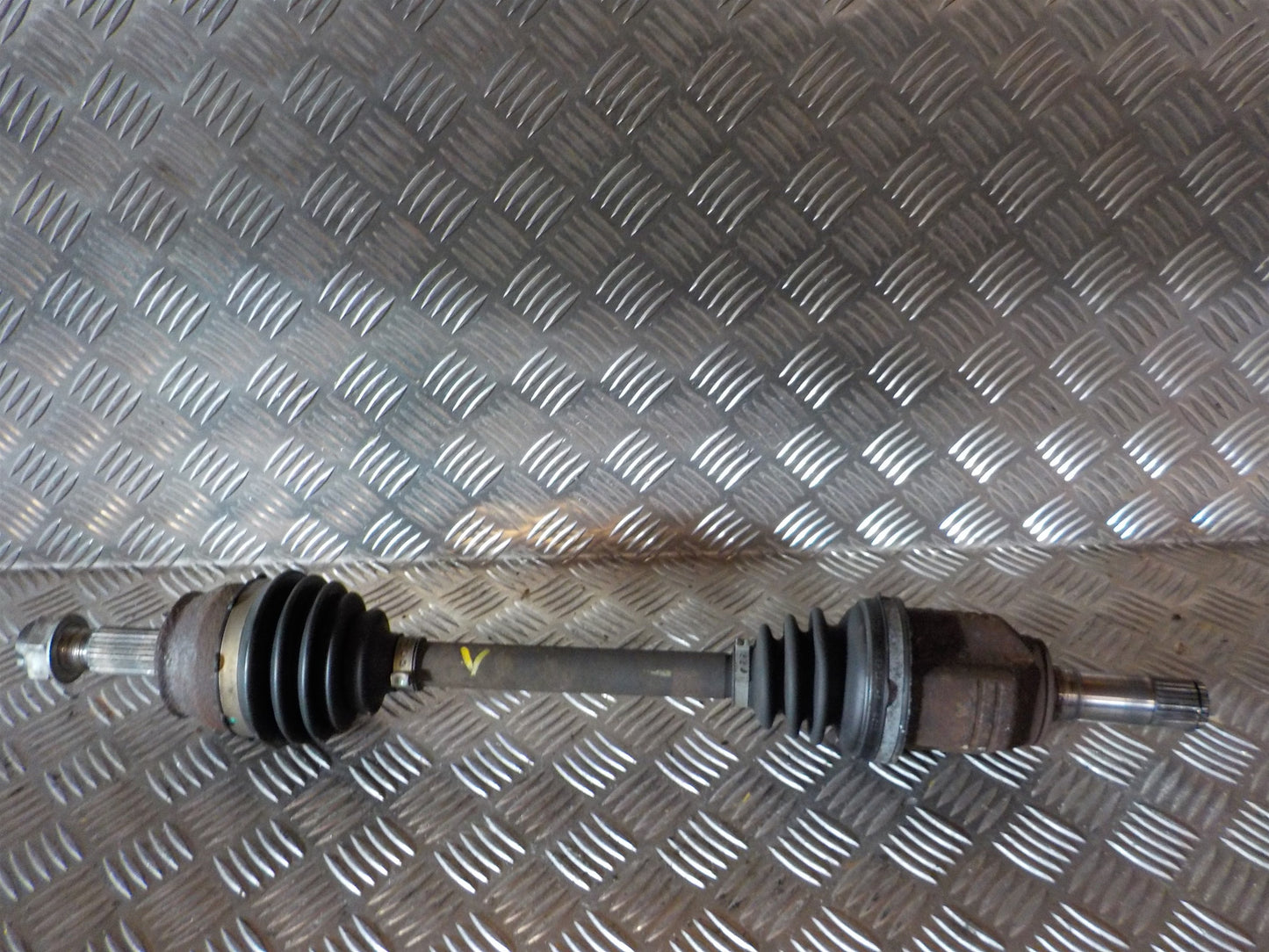 Fiat Punto Evo Trækaksel For V Med OEM Nr. Ophugger Fra Fiat Ophugger