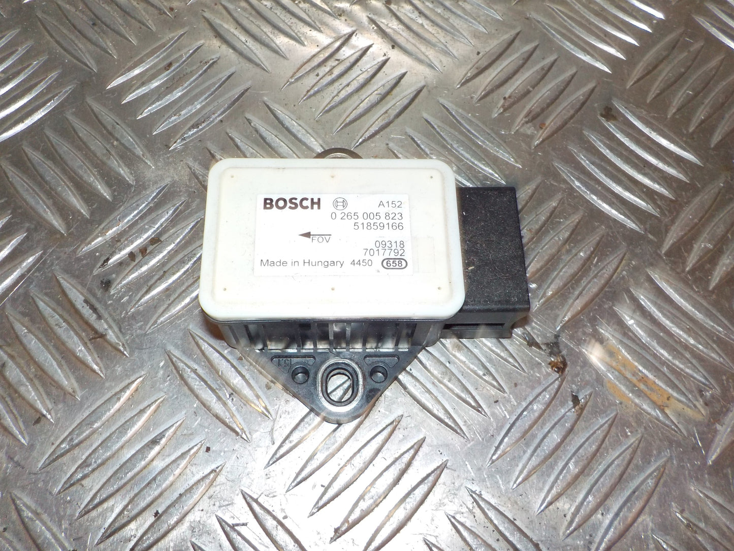 Fiat Punto Evo Esp Sensor Med OEM Nr. 51859166 Fra Fiat Ophugger