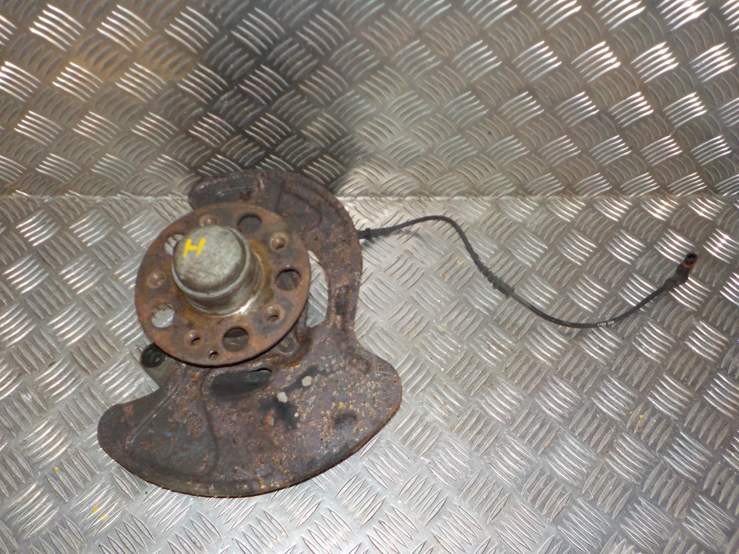 Mercedes C W203 Spindel For H Med OEM Nr. A2043320201 Fra Mercedes Ophugger