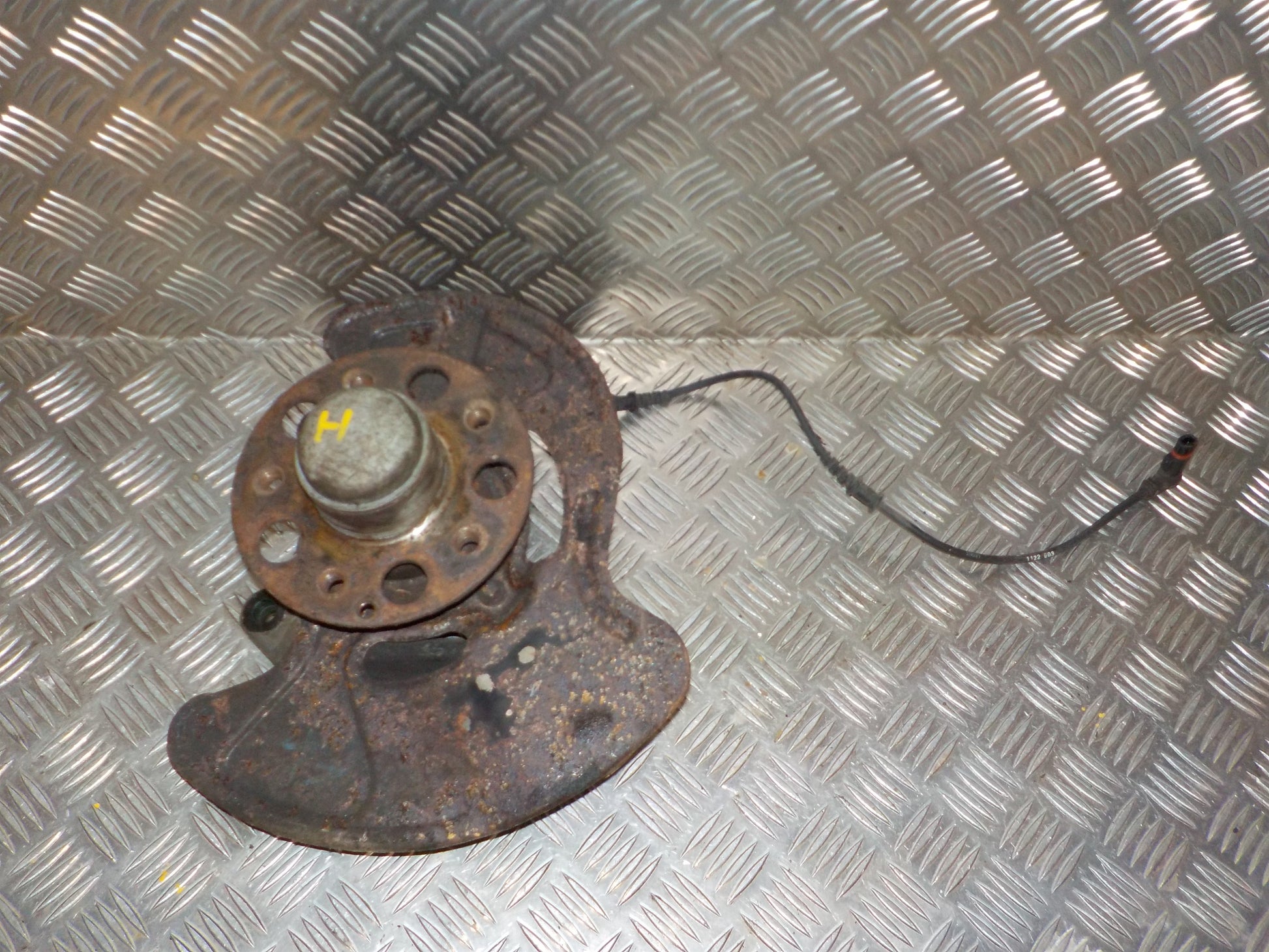 Mercedes C W203 Spindel For H Med OEM Nr. A2043320201 Fra Mercedes Ophugger