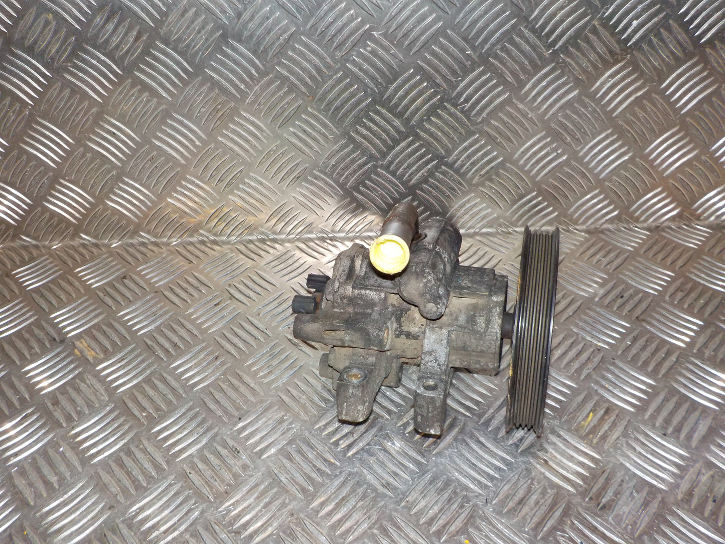 Fiat Ducato Servopumpe Med OEM Nr. 1370733 Fra Fiat Ophugger