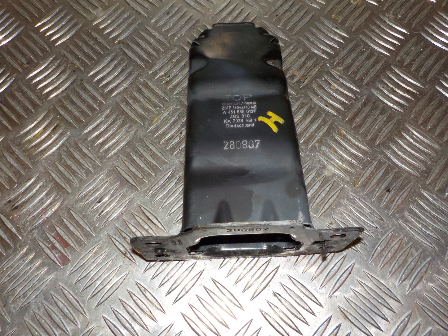 Smart Fortwo W451 Kofangerstiver Med OEM Nr. Ophugger Fra Smart Ophugger