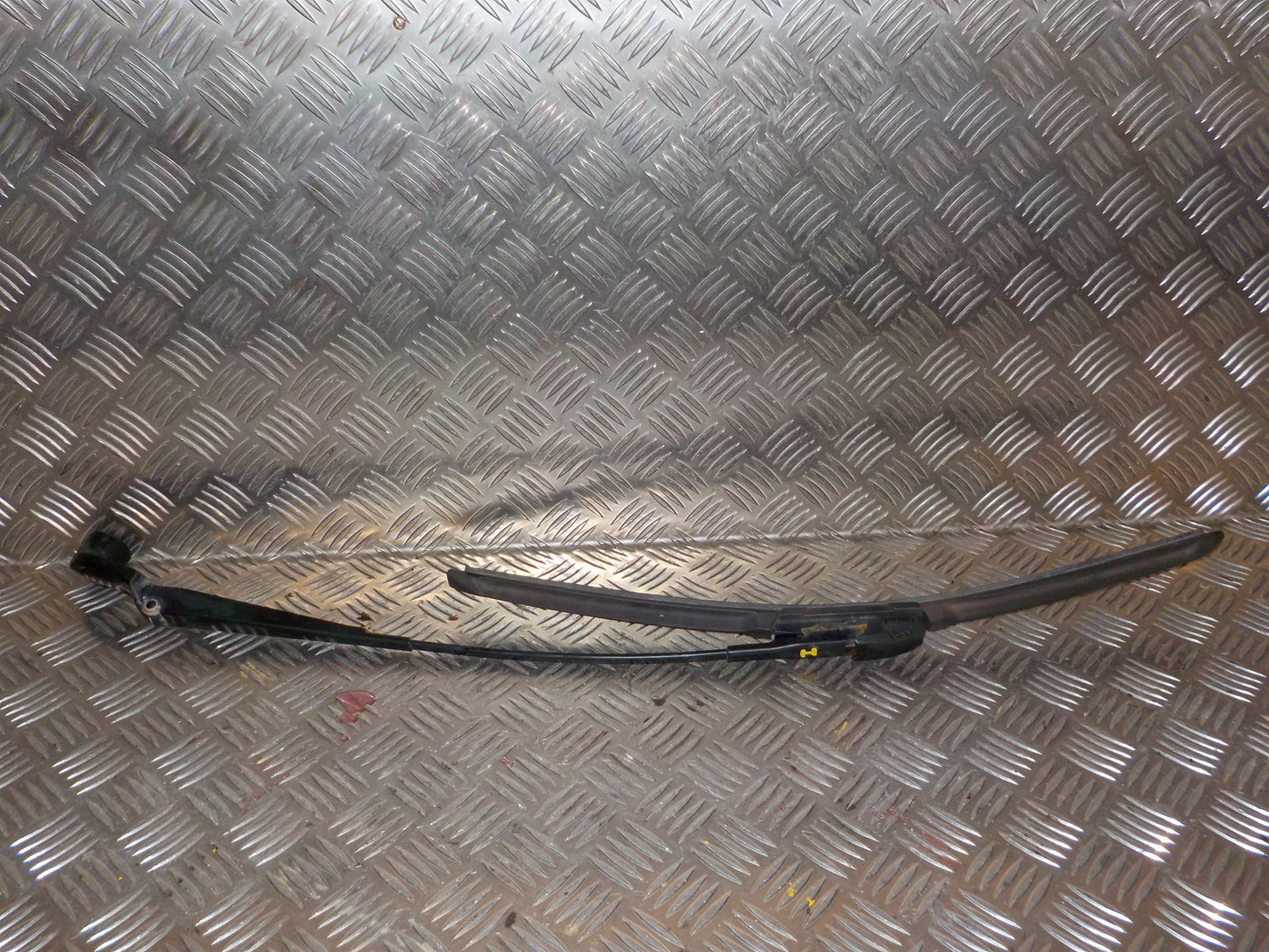 Smart Fortwo W451 Viskerarm Med OEM Nr. Ophugger Fra Smart Ophugger