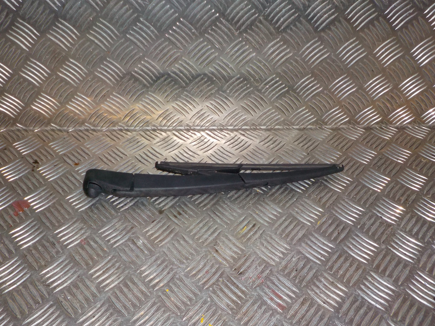 Smart Fortwo W451 Viskerarm Med OEM Nr. Ophugger Fra Smart Ophugger