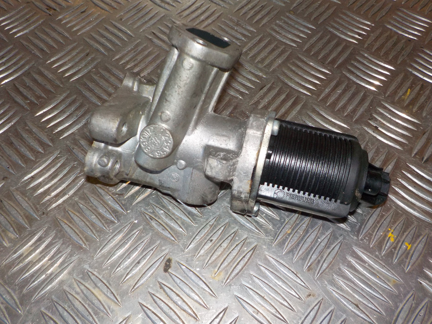 Opel Combo C Egr Ventil Med OEM Nr. Ophugger Fra Opel Ophugger
