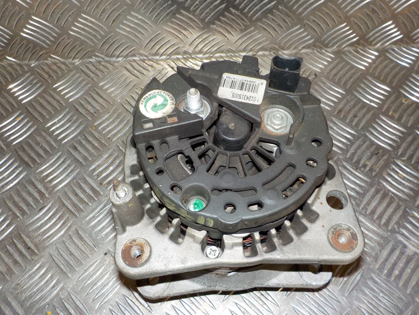 Seat Ibiza 6K2 Generator Med OEM Nr. 0124315005 Fra Seat Ophugger