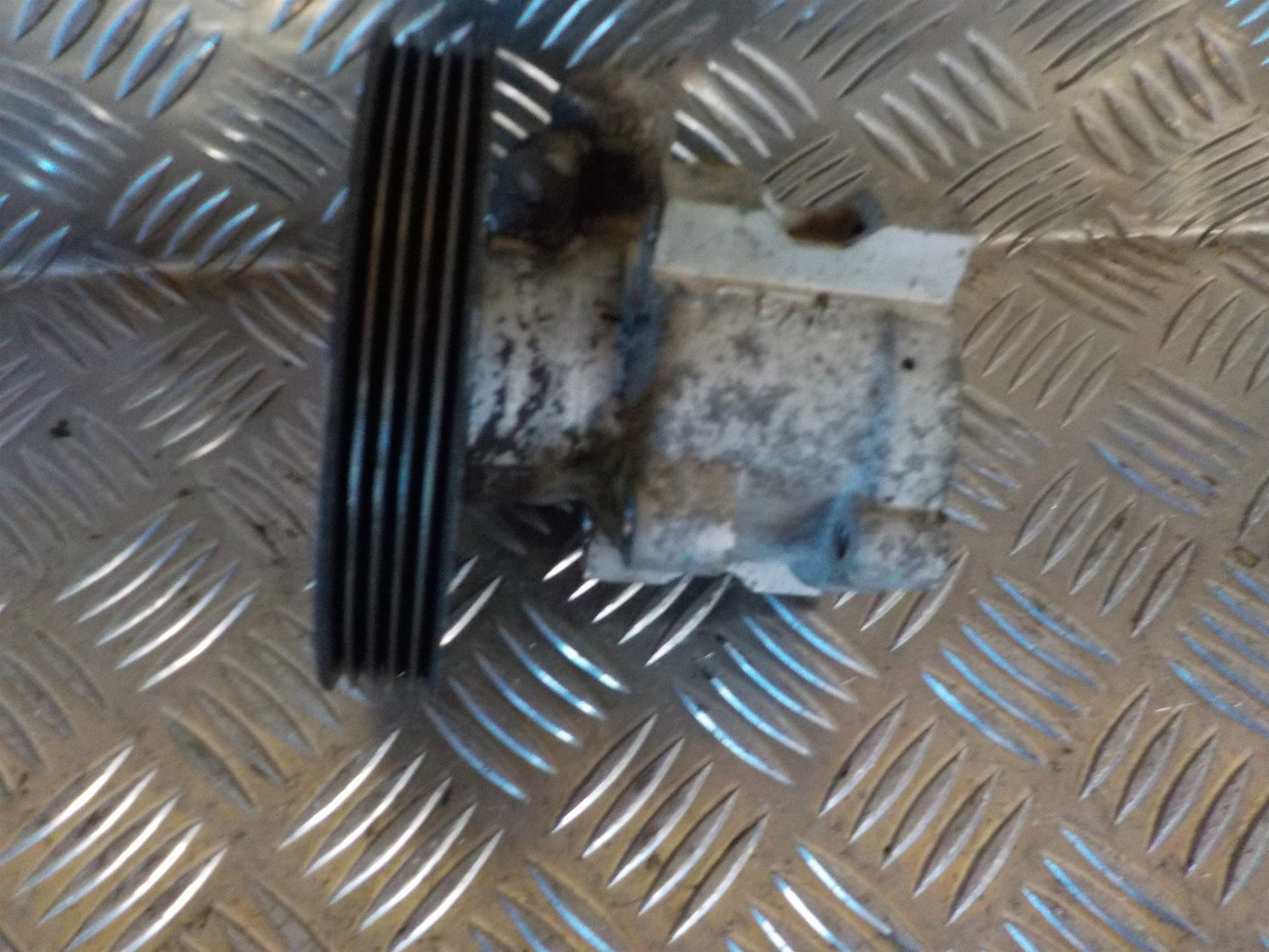 Peugeot 306 Servopumpe Med OEM Nr. Ophugger Fra Peugeot Ophugger