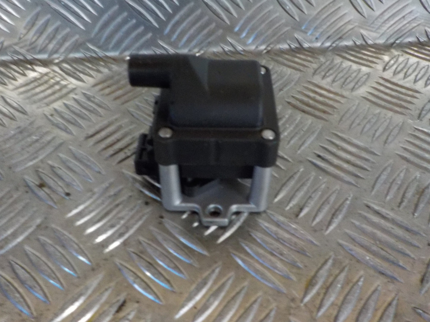 VW Polo 3/5D 6N Tændspole El Med OEM Nr. Ophugger Fra VW Ophugger