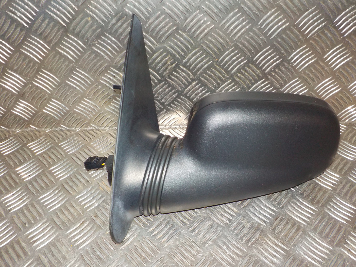 Rover Freelander Sidespejl Med OEM Nr. CRB111510PMD Fra Rover Ophugger