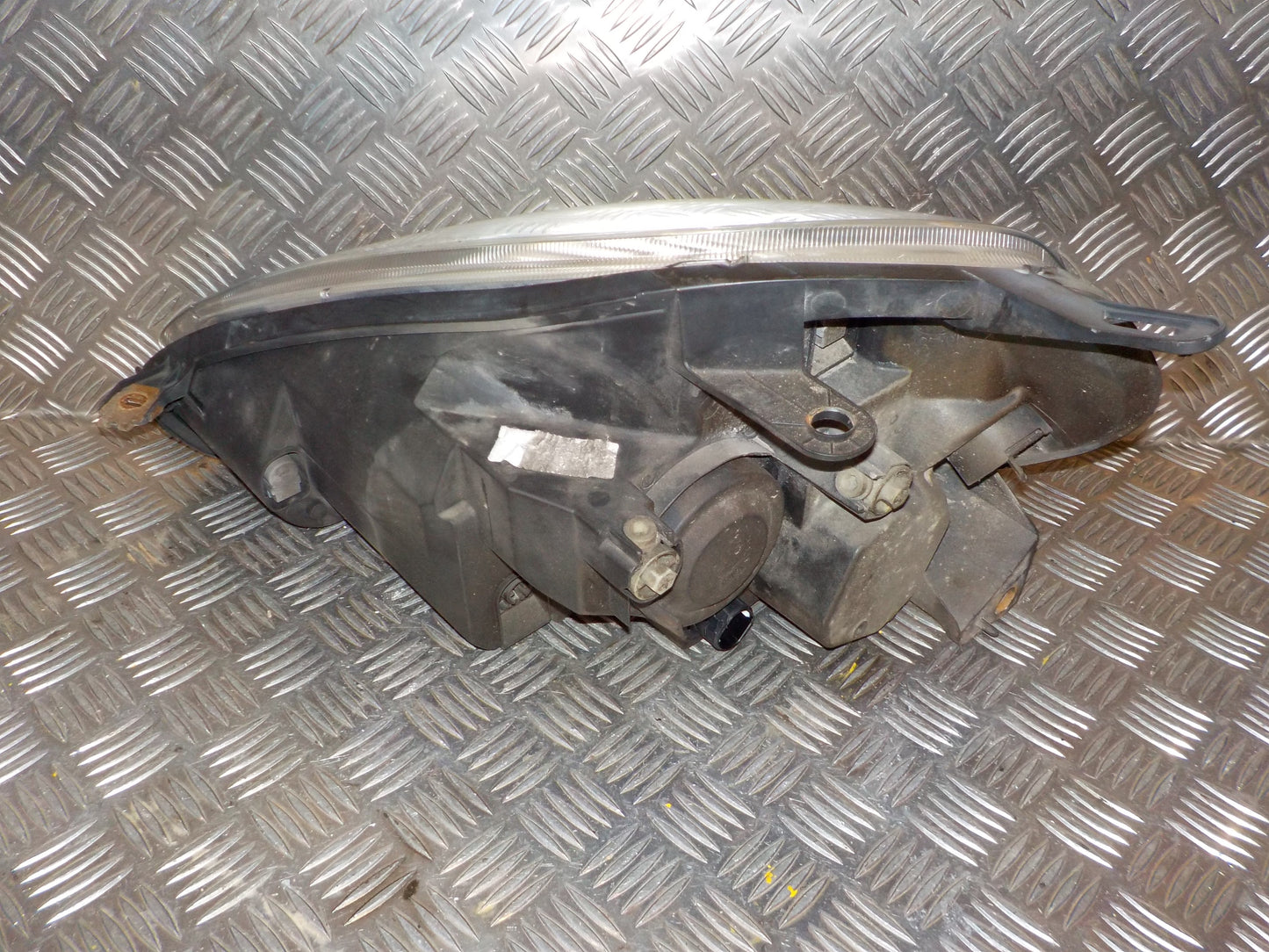 Fiat Grande Punto Forlygte Med OEM Nr. 51701593 Fra Fiat Ophugger