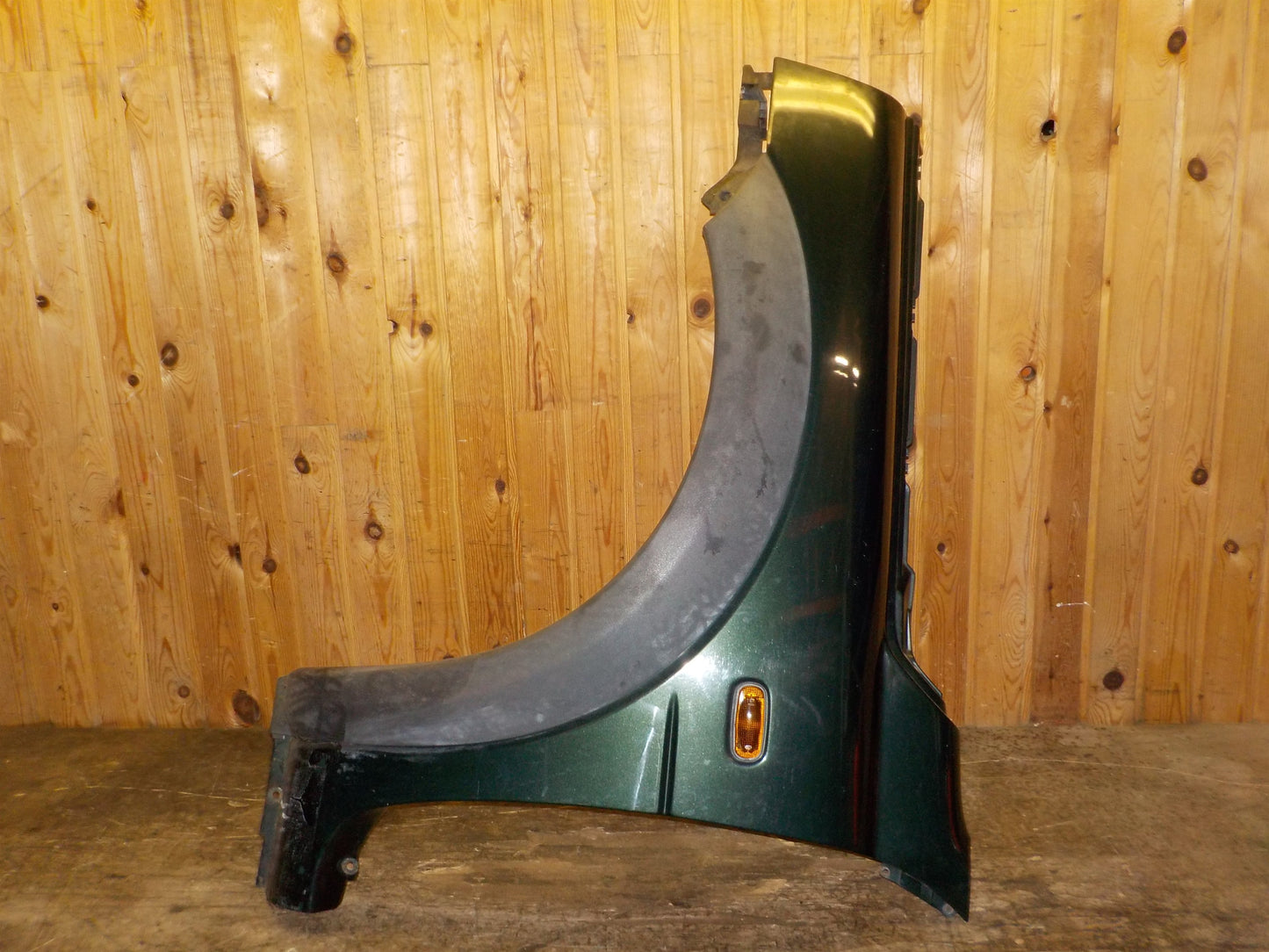 Rover Freelander Forskærm V Med OEM Nr. ASB490070 Fra Rover Ophugger