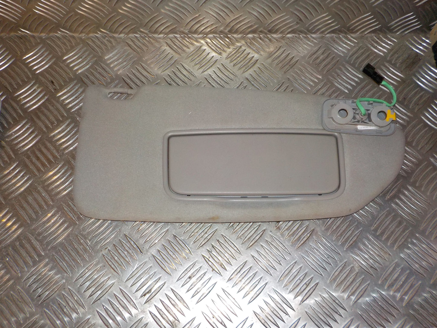 Volvo V70 Solskærm Med OEM Nr. Ophugger Fra Volvo Ophugger