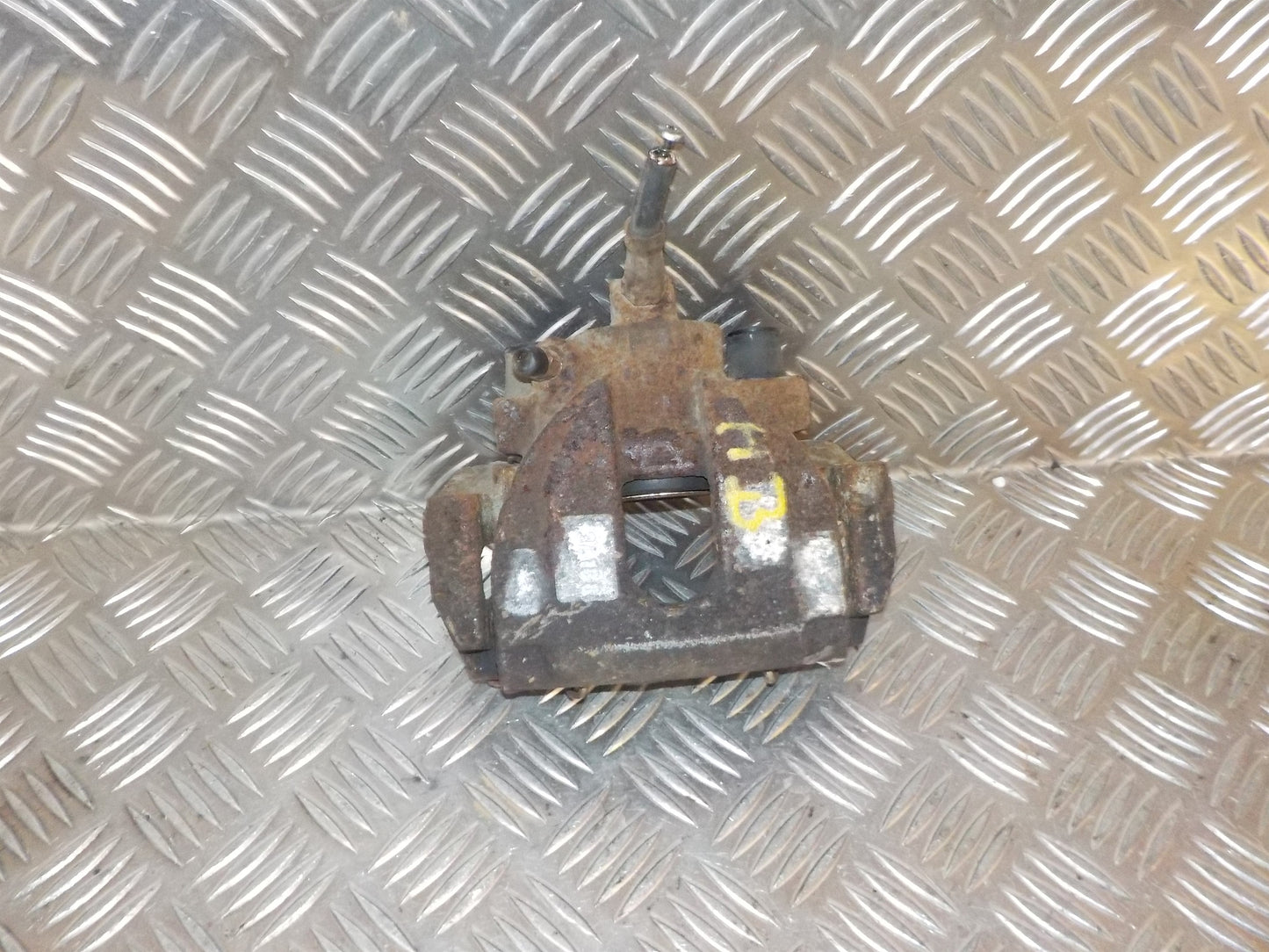 Volvo S60 Bremsekaliber HB Med OEM Nr. 8251313 Fra Volvo Ophugger