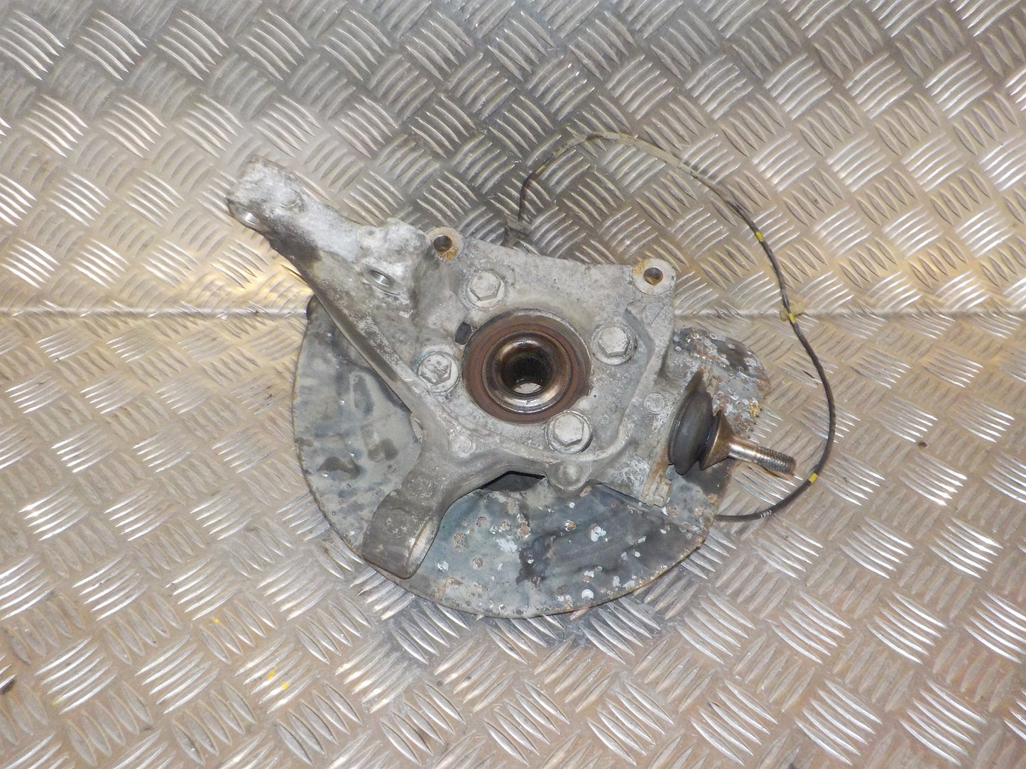 Volvo S60 Spindel For V Med OEM Nr. 8663288 Fra Volvo Ophugger