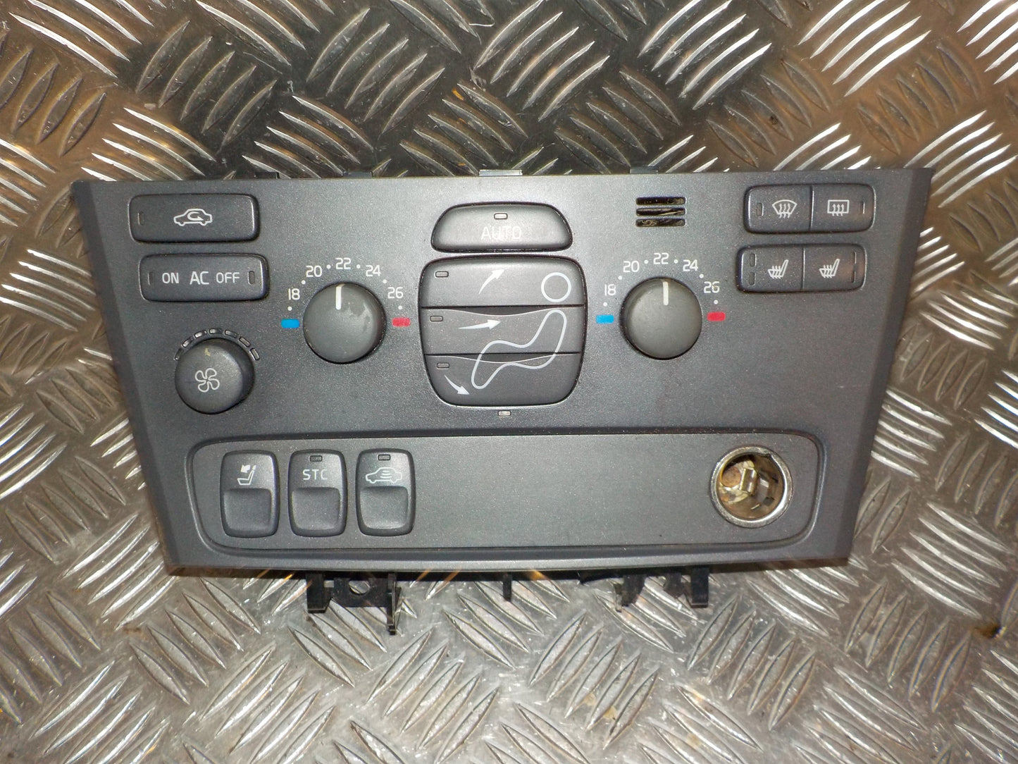 Volvo S60 Varmeregulering Med OEM Nr. 8691952 Fra Volvo Ophugger