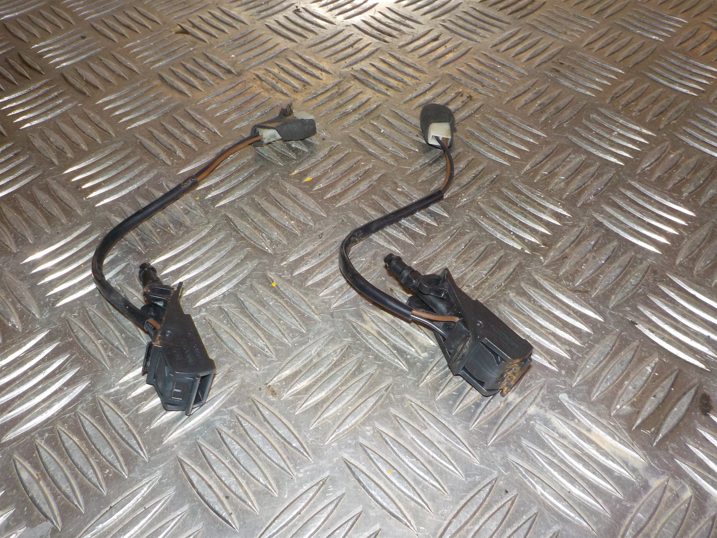 VW Polo 6C Sprinklerdyse Med OEM Nr. 6E0955986B Fra VW Ophugger