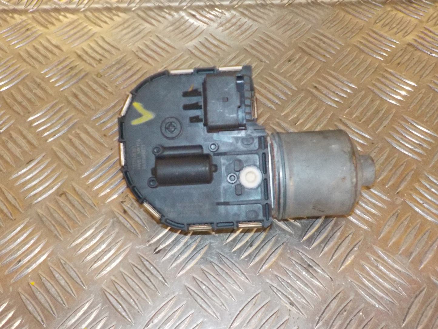 Peugeot 407 Viskermotor Med OEM Nr. 6405GL Fra Peugeot Ophugger