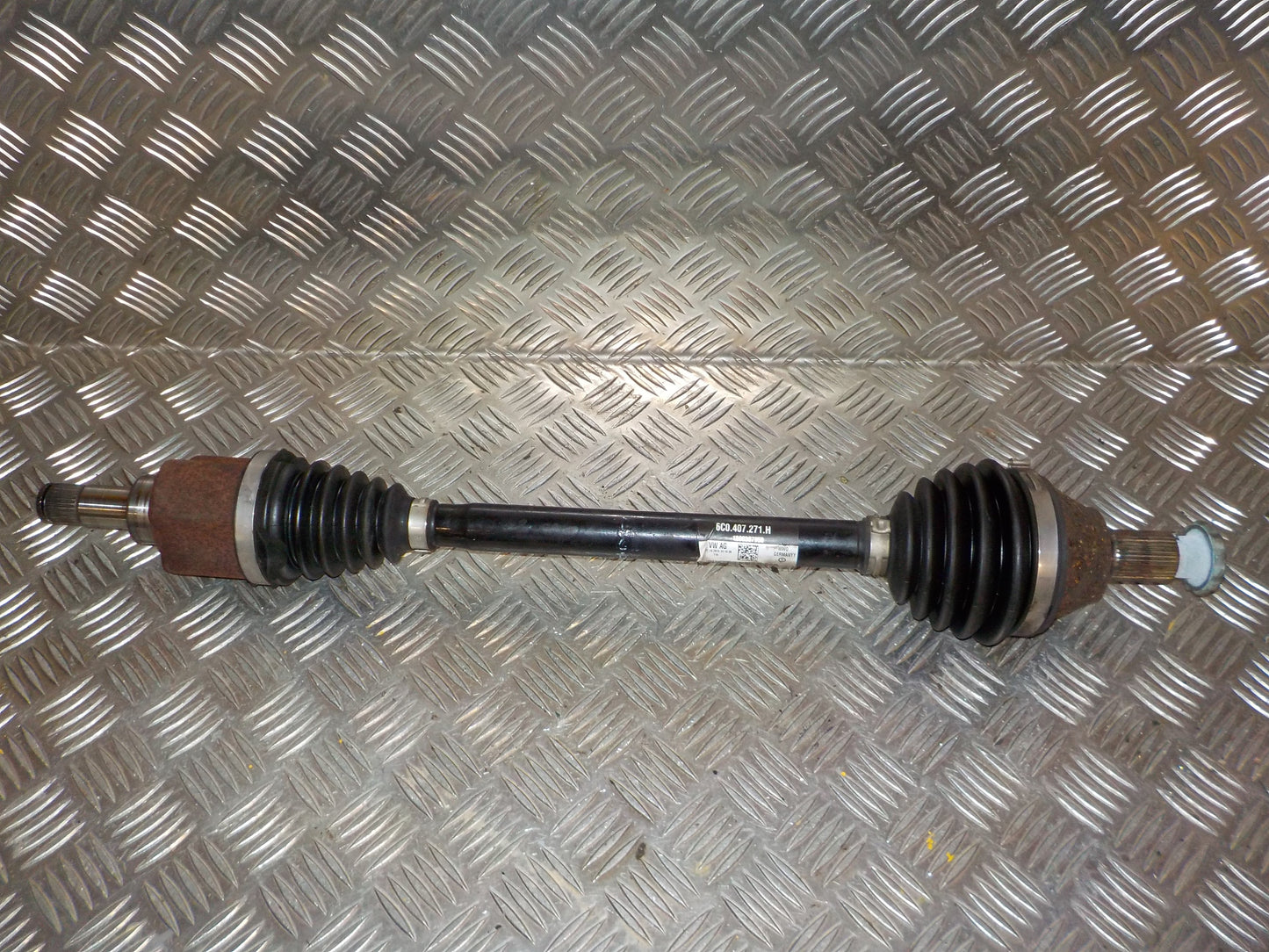 VW Polo 6C Trækaksel For V Med OEM Nr. 6C0407271H Fra VW Ophugger