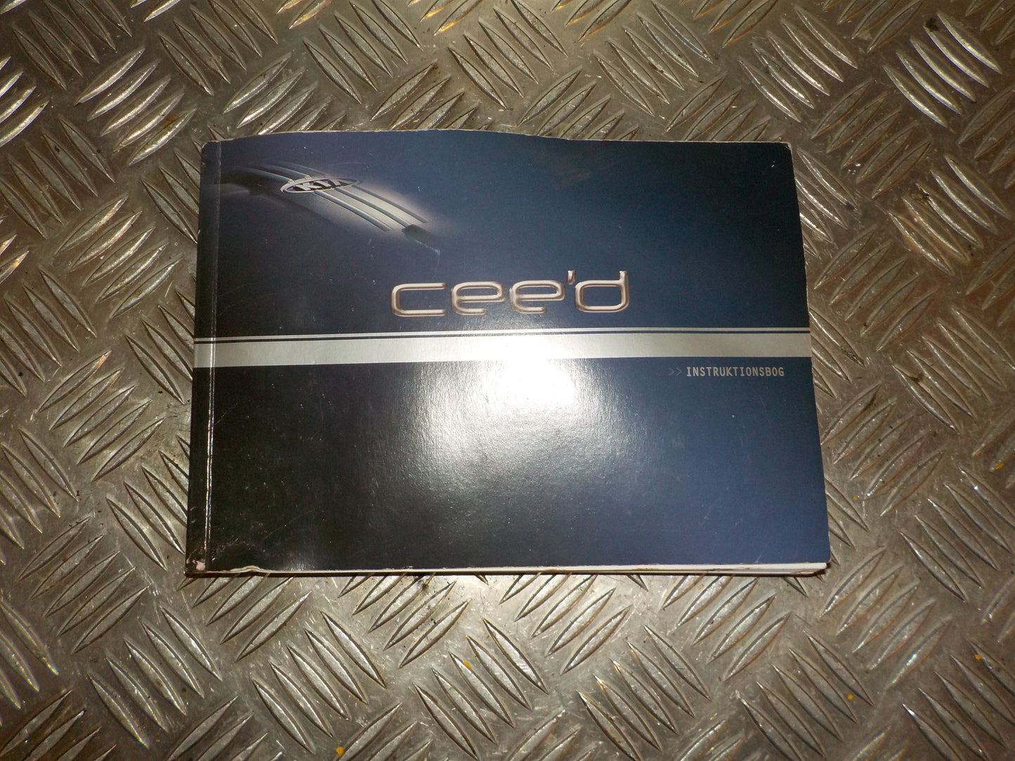 Kia Ceed Instruktionsbog Med OEM Nr. Ophugger Fra Kia Ophugger