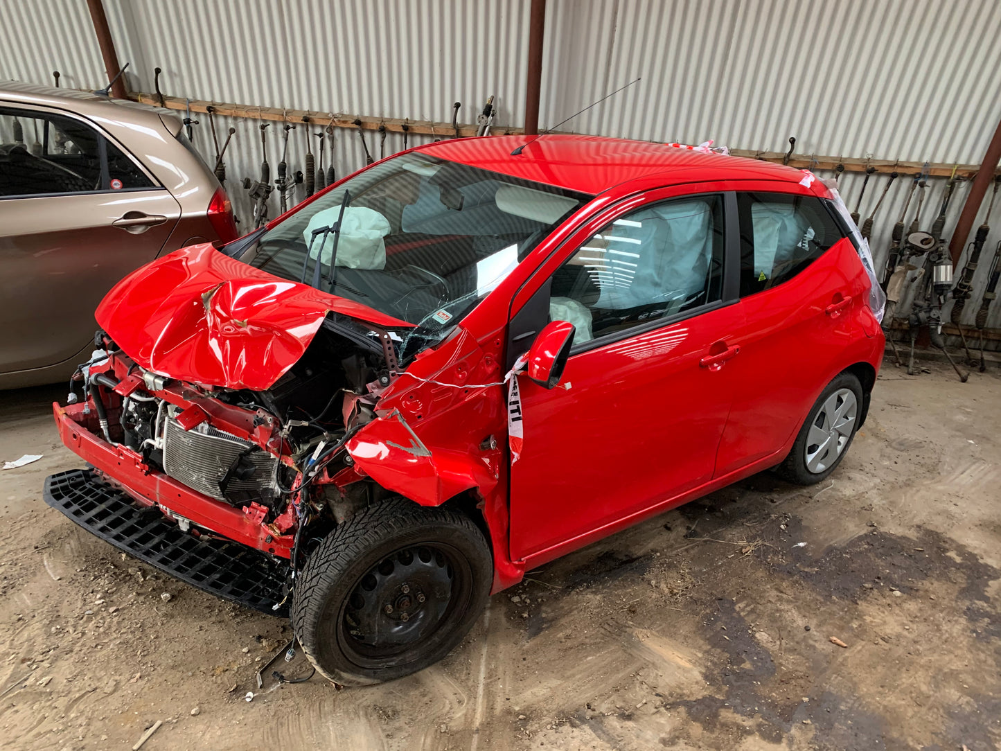 Toyota Aygo Pluk-Selv-Bil Med OEM Nr. Ophugger Fra Toyota Ophugger
