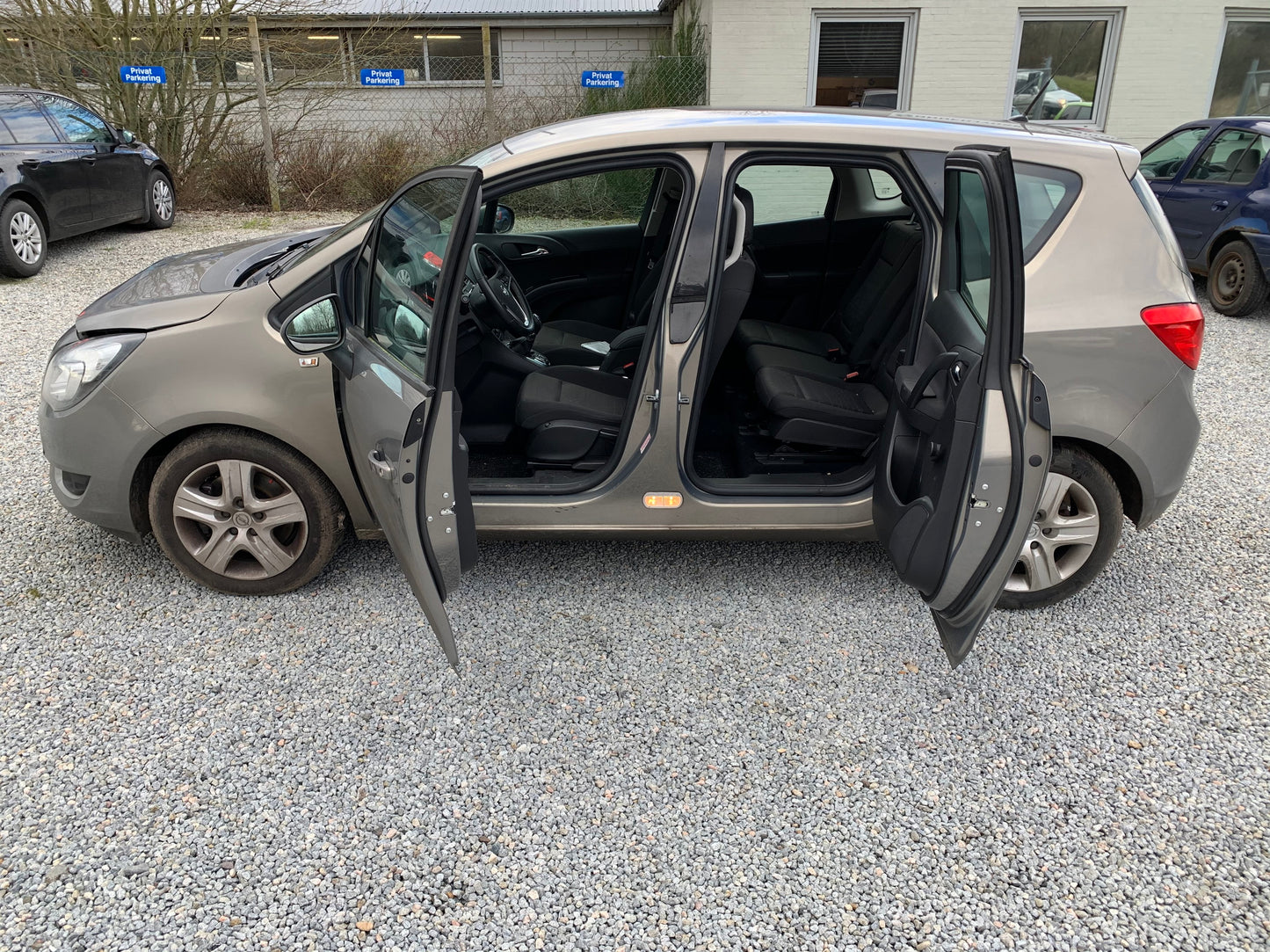 Opel Meriva B Pluk-Selv-Bil Med OEM Nr. Ophugger Fra Opel Ophugger