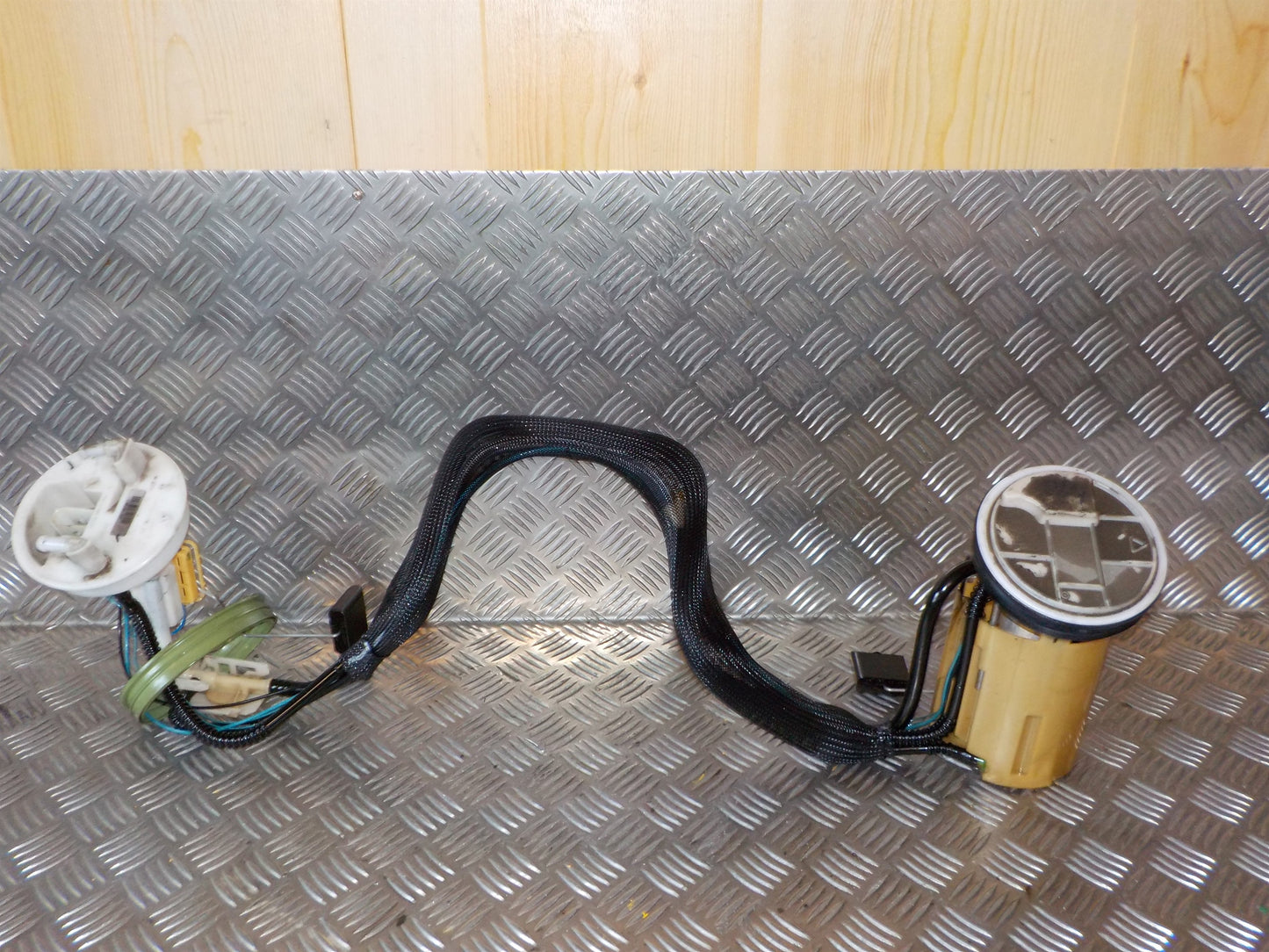 Mercedes C W203 Benz/Brændstofpumpe El Med OEM Nr. Ophugger Fra Mercedes Ophugger