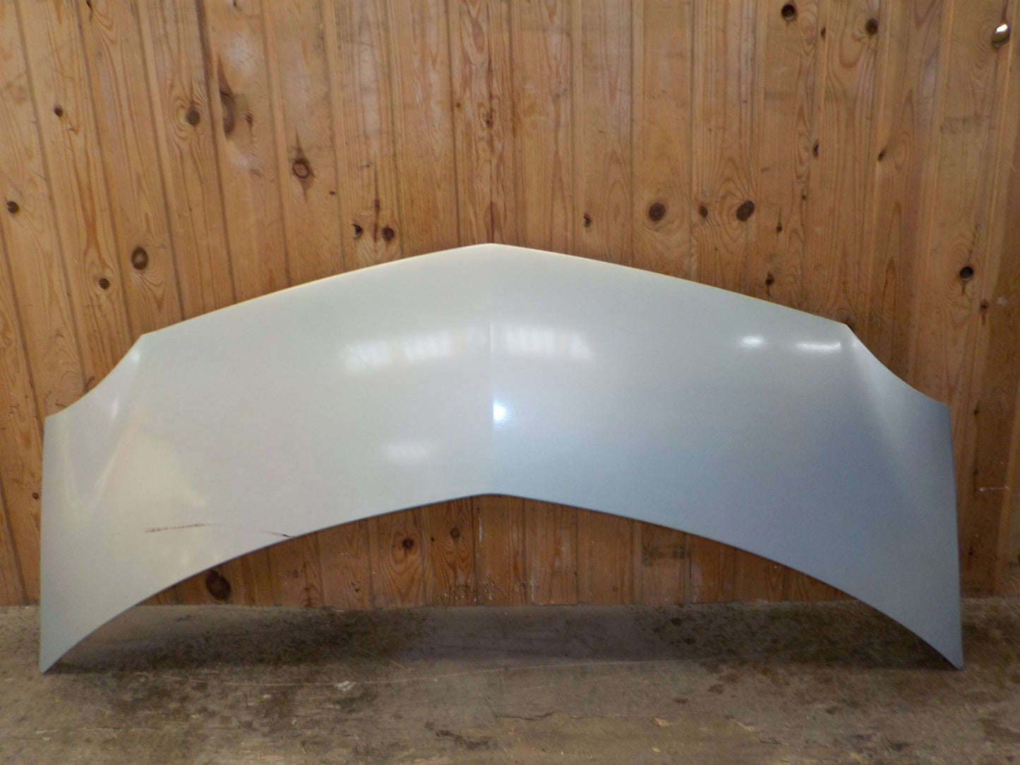 Renault Modus Fronthjelm Med OEM Nr. 7751475521 Fra Renault Ophugger