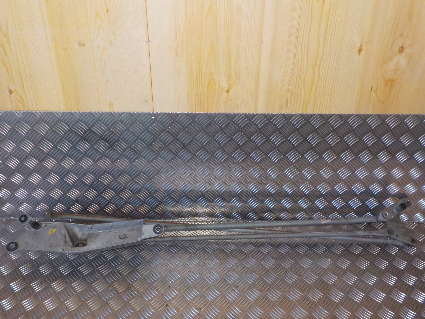 Renault Modus Viskertræk Med OEM Nr. 8200141270 Fra Renault Ophugger