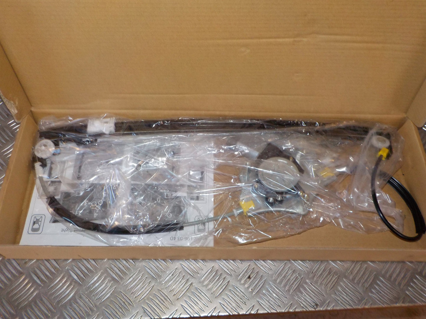 Renault Megane Scenic Rudemotor - Rudehejs Med OEM Nr. SKWR0420023 Fra Renault Ophugger