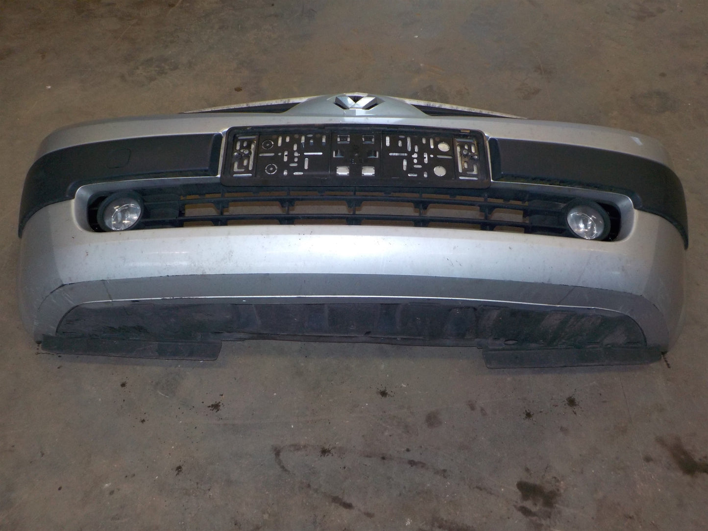 Renault Megane 2 Forkofanger Med OEM Nr. 7701474484 Fra Renault Ophugger