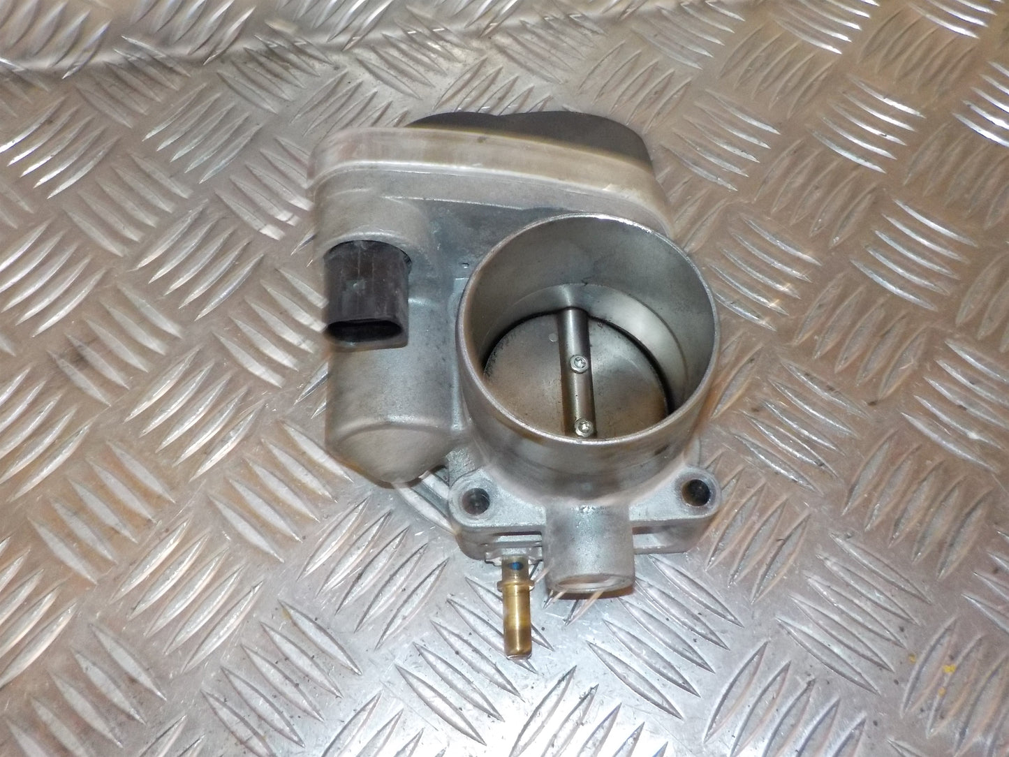 Renault Megane 2 Spjældhus Med OEM Nr. 8200171134B Fra Renault Ophugger