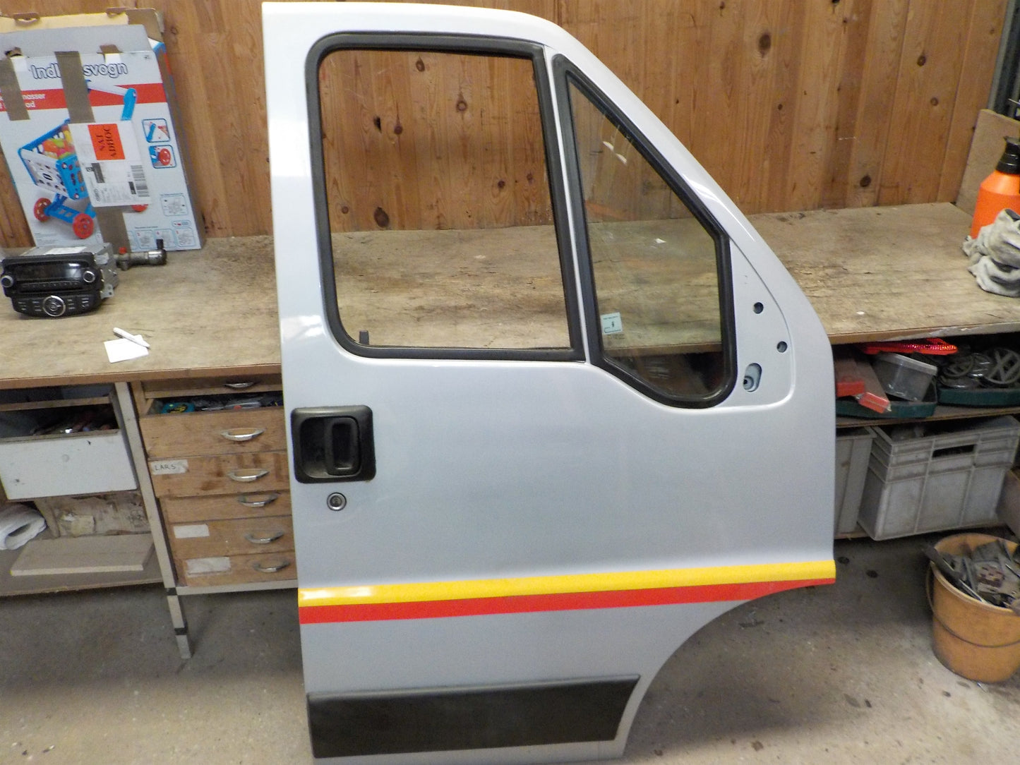 Peugeot Boxer Dør H 2 Dørs Med OEM Nr. 9004Q1 Fra Peugeot Ophugger