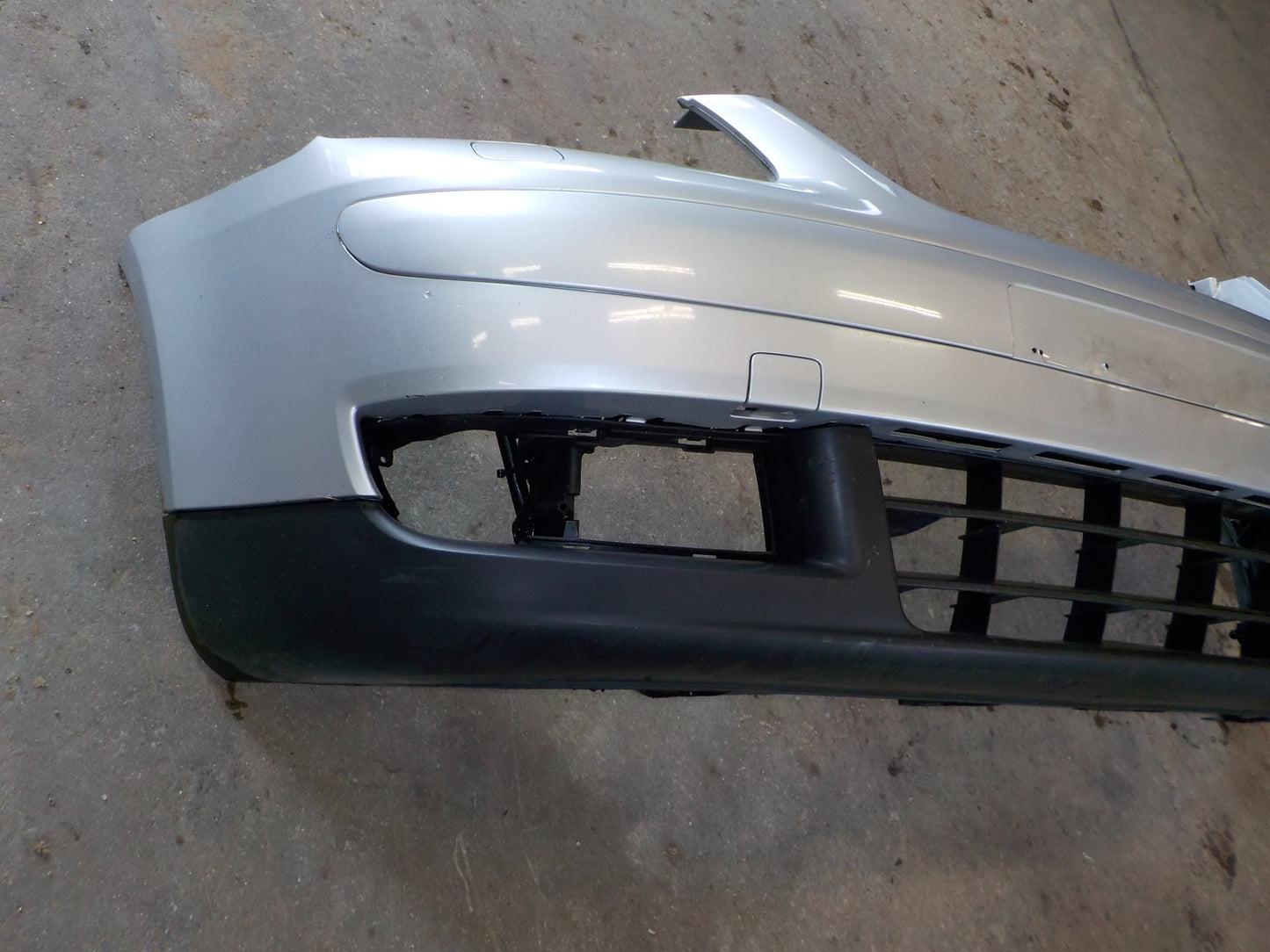 VW Touran 1T GP Forkofanger Med OEM Nr. 1T0807217C Fra VW Ophugger