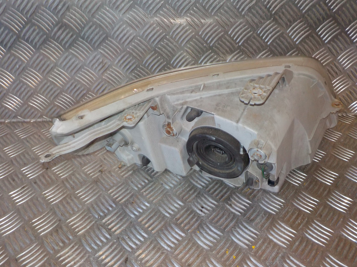 Chevrolet Aveo Forlygte Med OEM Nr. 96995727 Fra Chevrolet Ophugger