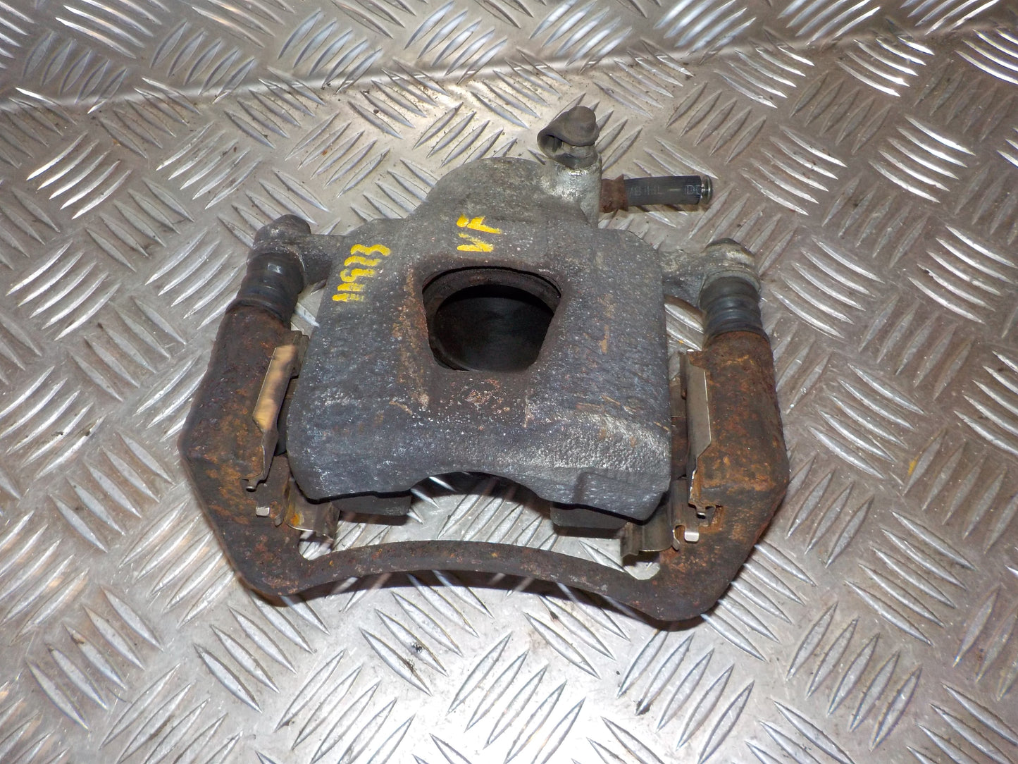 Chevrolet Aveo Bremsekaliber Vf Med OEM Nr. 94566890 Fra Chevrolet Ophugger