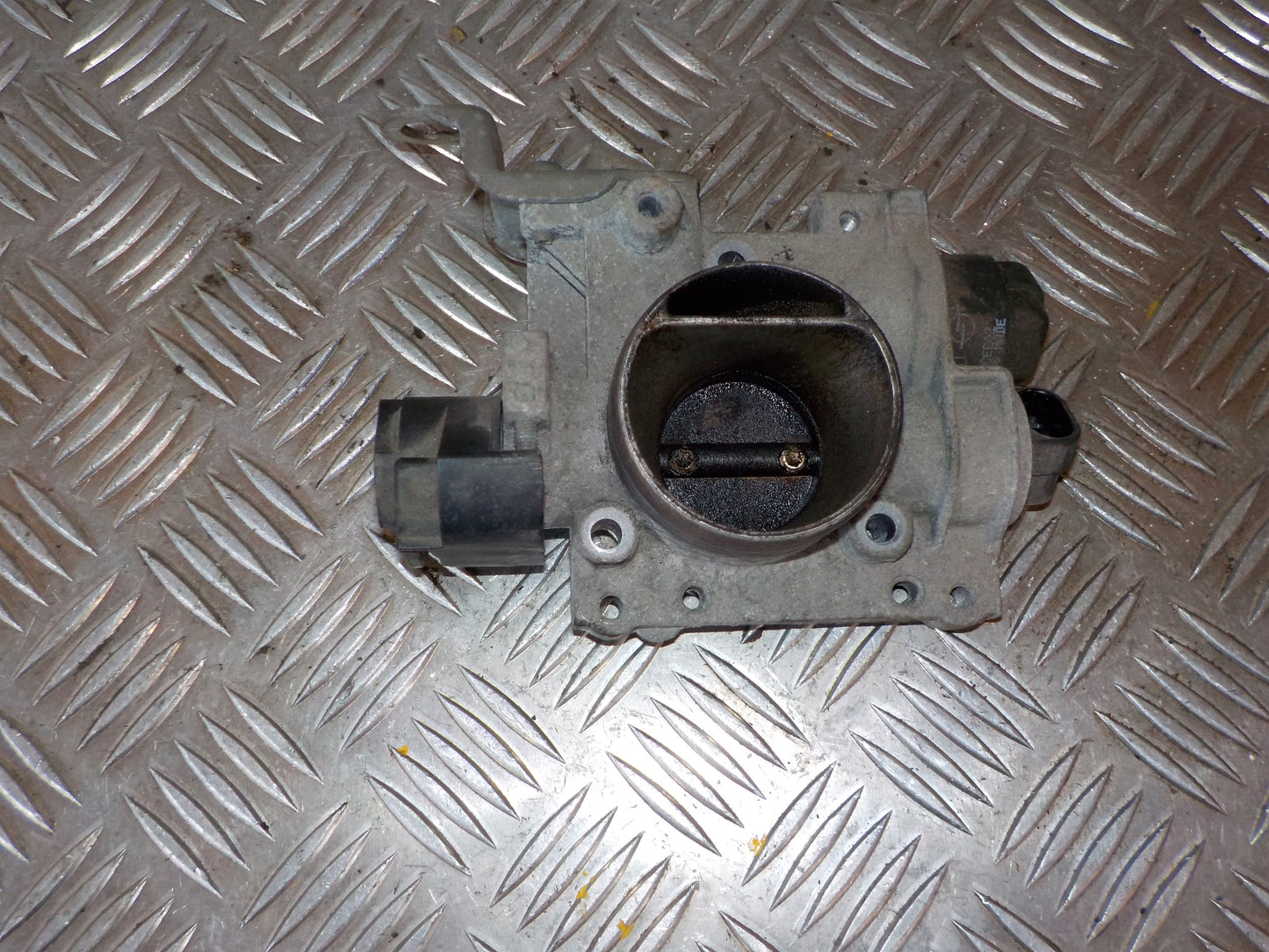 Fiat Panda Spjældhus Med OEM Nr. Ophugger Fra Fiat Ophugger