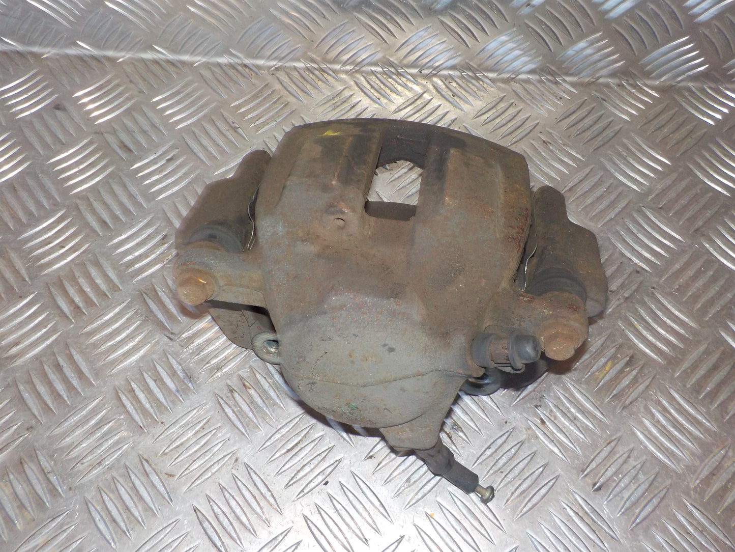 Mercedes C W203 Bremsekaliber VF Med OEM Nr. Ophugger Fra Mercedes Ophugger