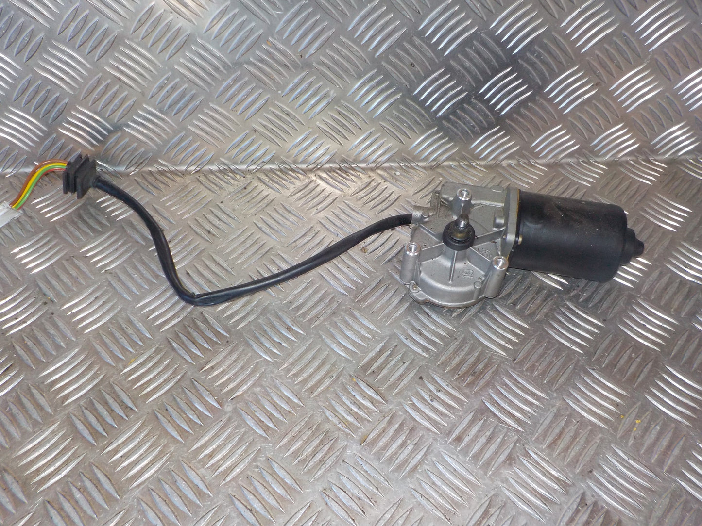 Mercedes C W203 Viskermotor Med OEM Nr. A2038200342 Fra Mercedes Ophugger