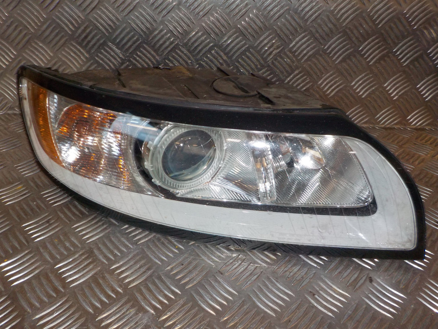 Volvo S40/V50 Forlygte Med OEM Nr. 31265697 Fra Volvo Ophugger