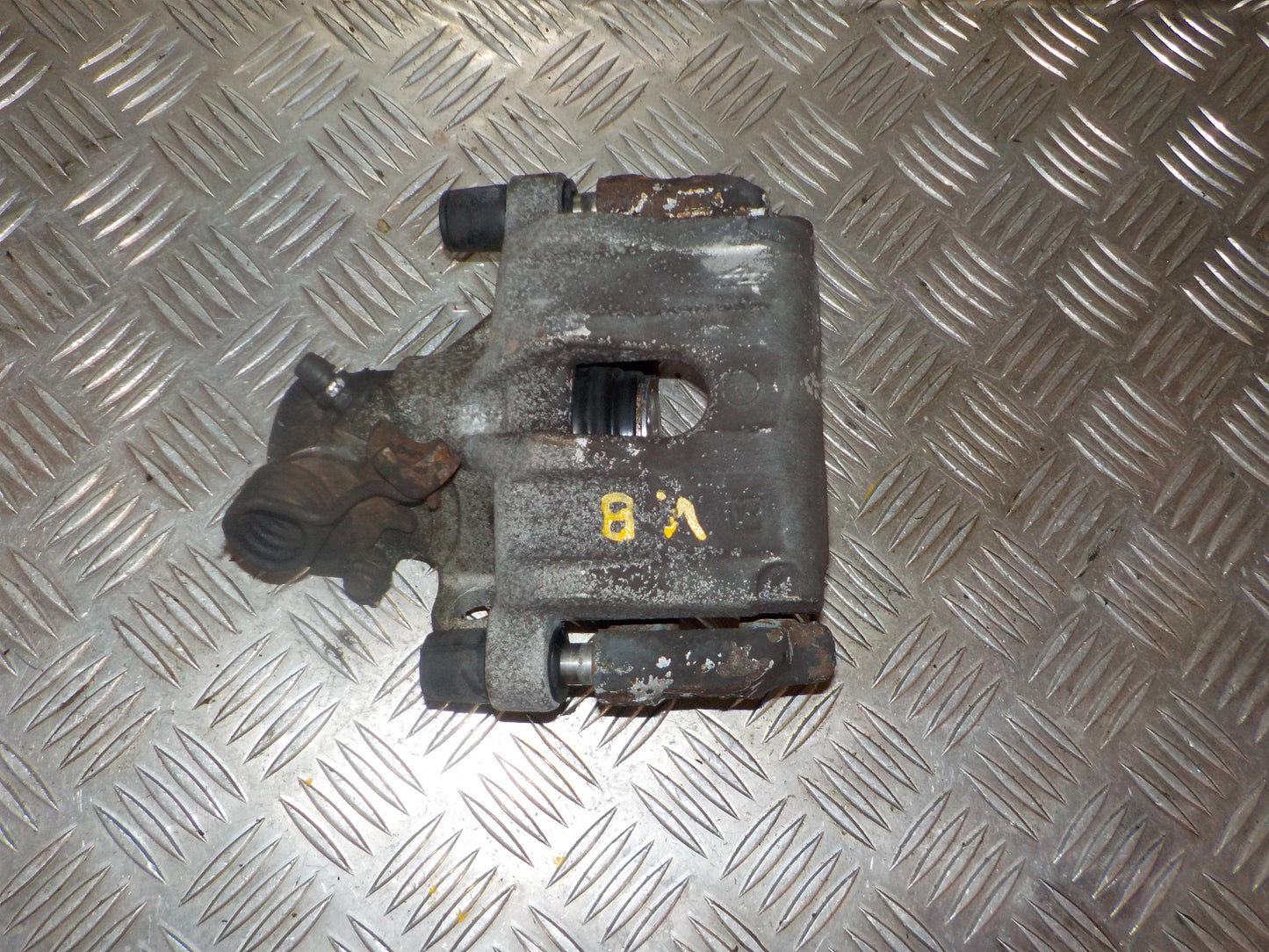 Volvo S40/V50 Bremsekaliber VB Med OEM Nr. 36000902 Fra Volvo Ophugger