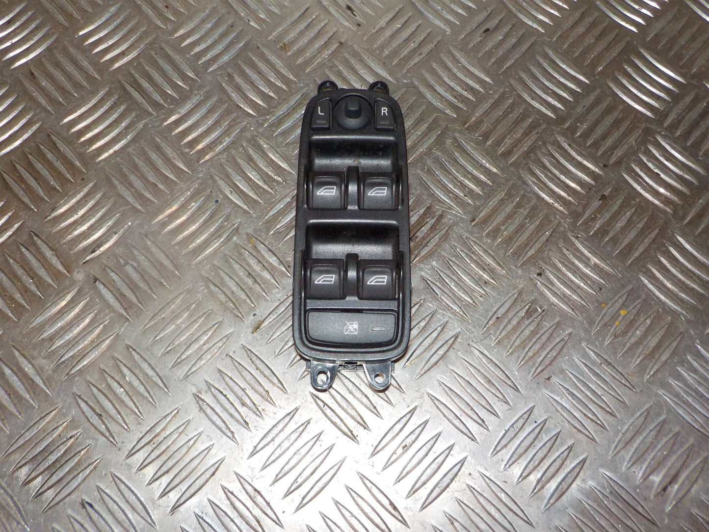 Volvo S40/V50 Kontakt Rudehejs Med OEM Nr. 31295120 Fra Volvo Ophugger