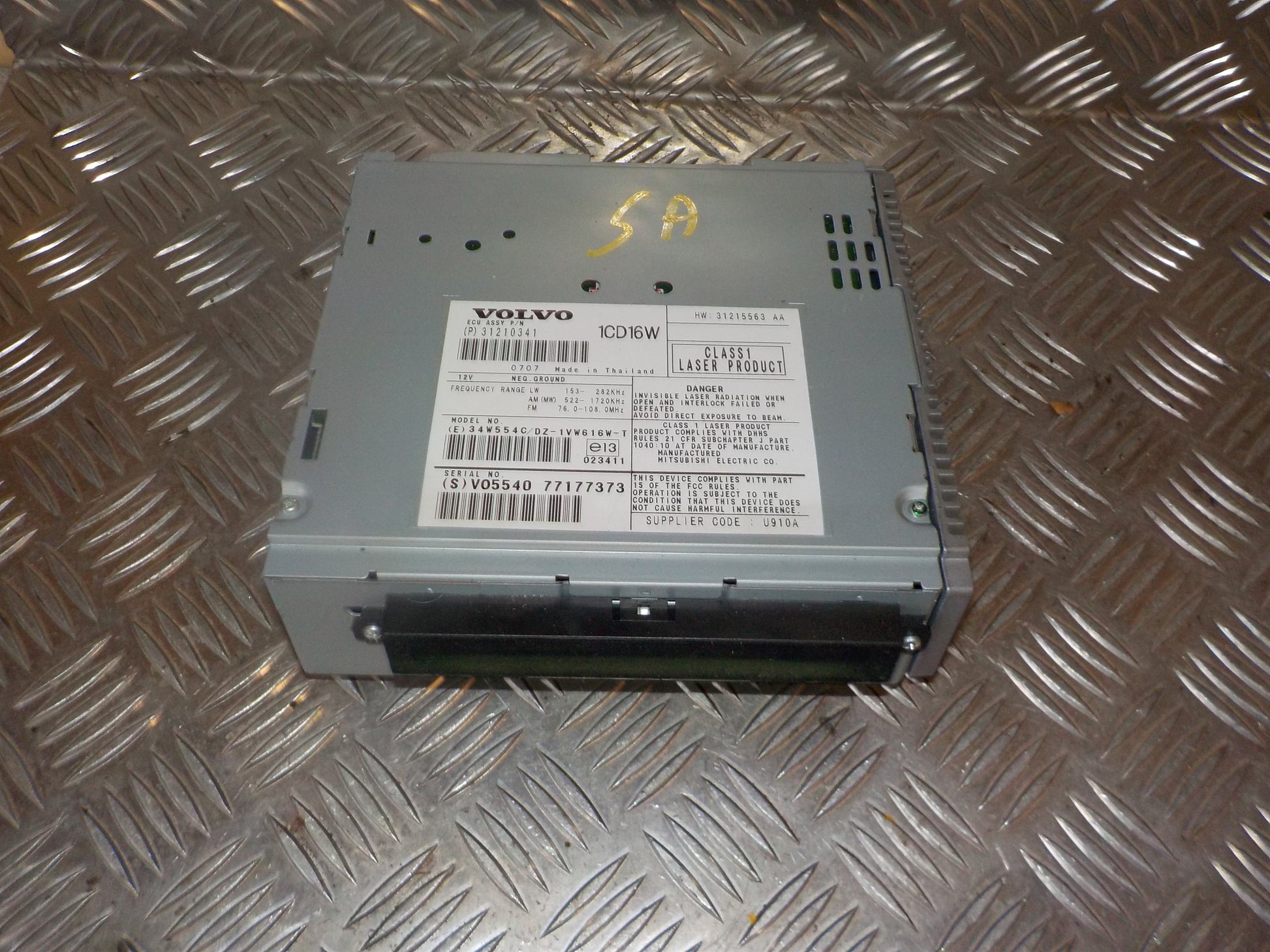 Volvo S40/V50 Radio M/Cd Med OEM Nr. 31210341 Fra Volvo Ophugger