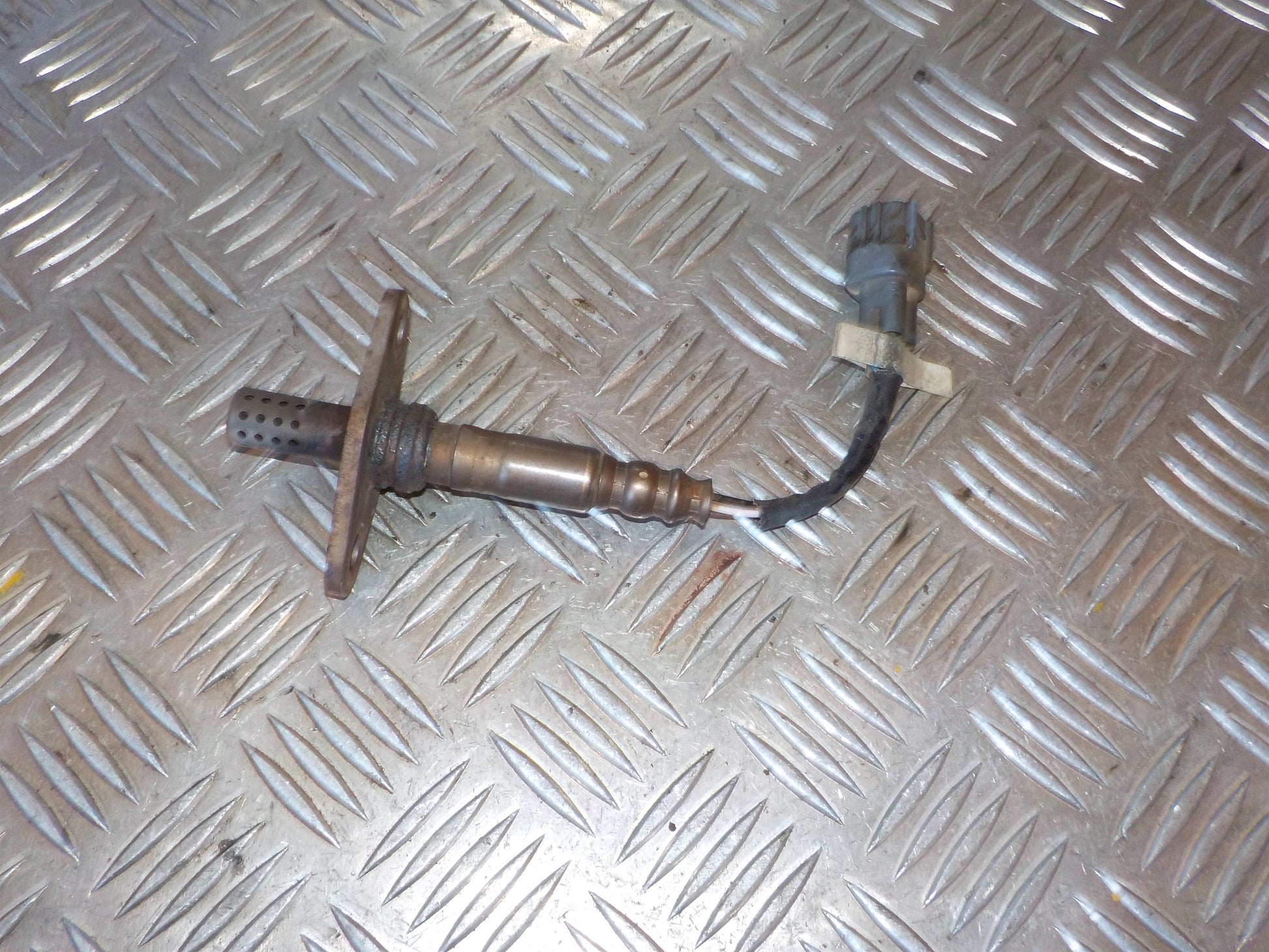 Toyota Corolla 4D/Van E100 Lambda Sonde/Nox Sensor Med OEM Nr. Ophugger Fra Toyota Ophugger