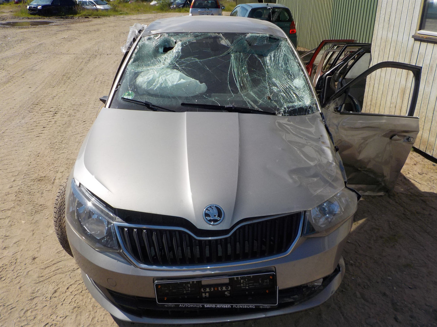 Skoda Fabia Pluk-Selv-Bil Med OEM Nr. TMBER6NJ2JZ071102 Fra Skoda Ophugger