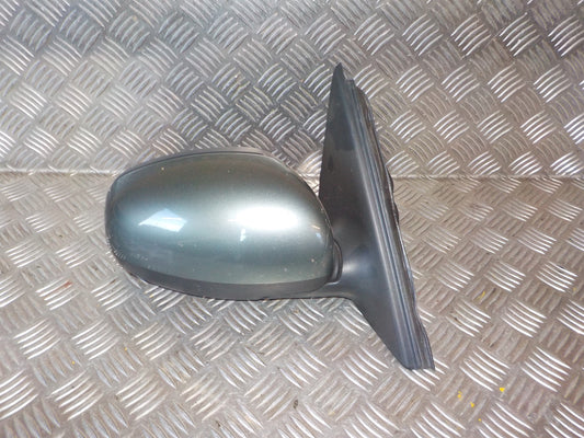 Skoda Roomster Sidespejl Med OEM Nr. 3LEDISTIK Fra Skoda Ophugger