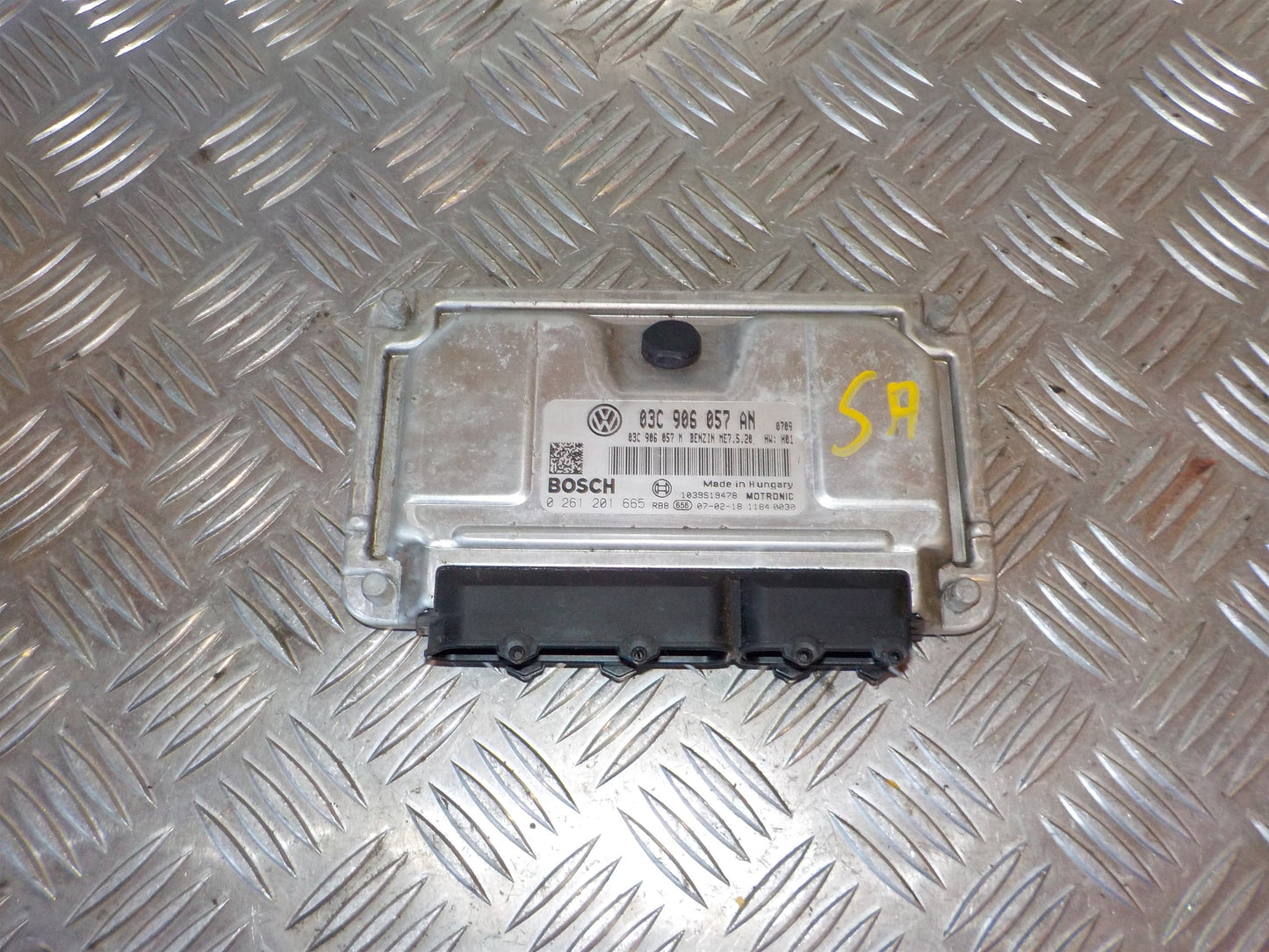 Skoda Roomster Motorstyring - Motorstyreboks - Injection Elboks Med OEM Nr. 03C906057AN Fra Skoda Ophugger