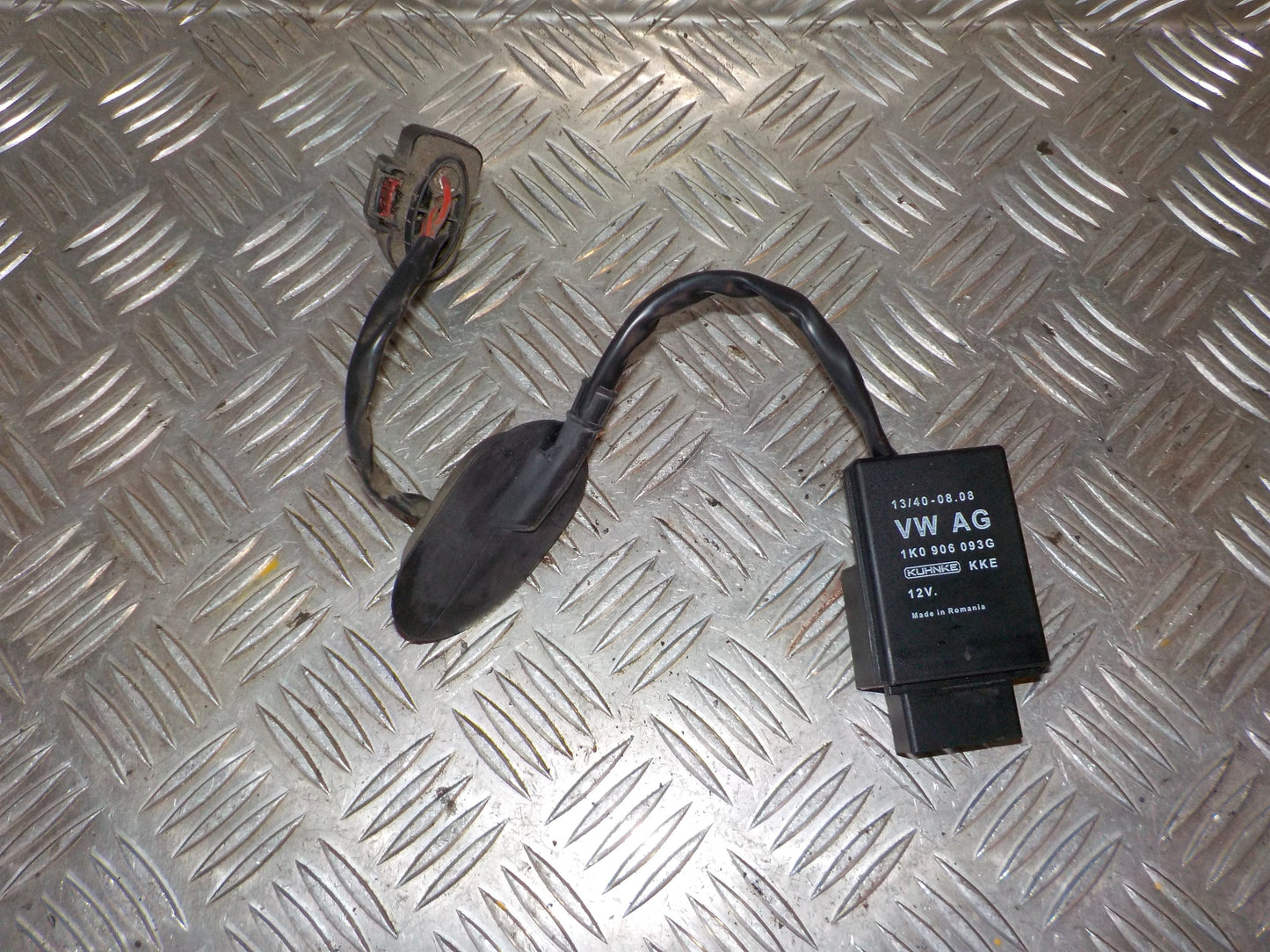 VW Polo 6R Relæ Injection Med OEM Nr. 1K0906093G Fra VW Ophugger