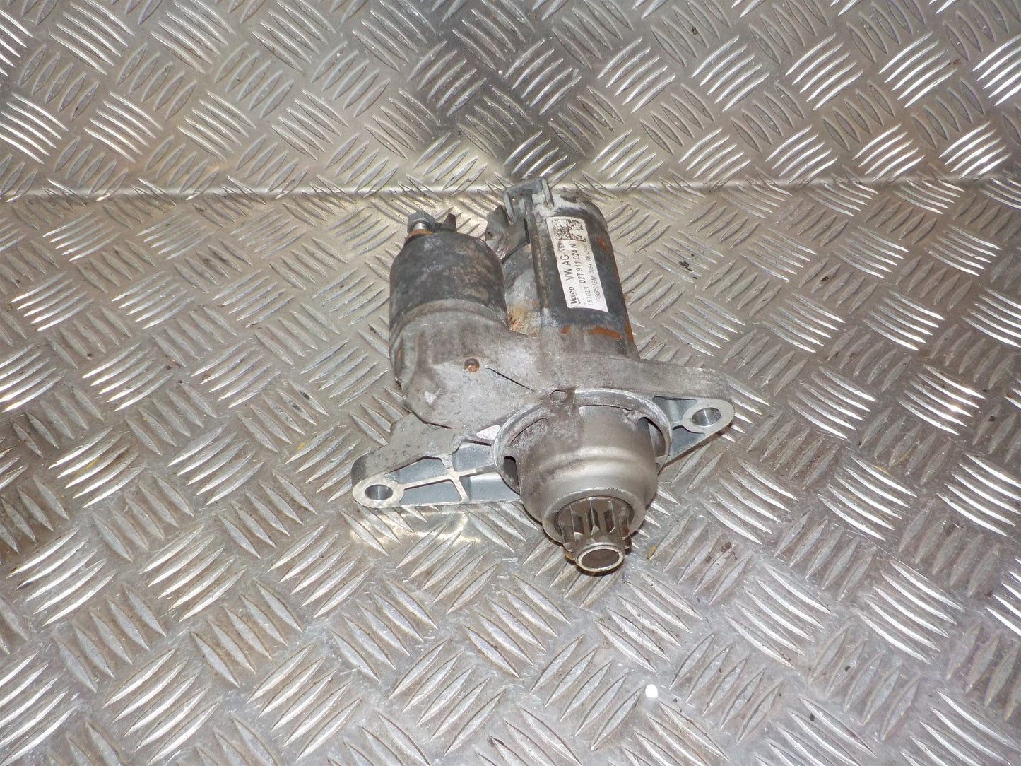 VW Polo 6R Starter Med OEM Nr. 02T911024N Fra VW Ophugger