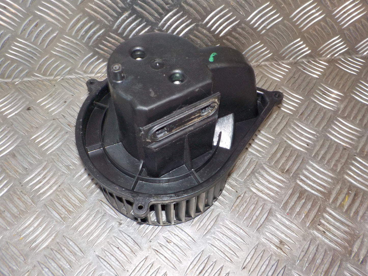 Fiat Ducato Varmeblæser Med OEM Nr. 71734232 Fra Fiat Ophugger